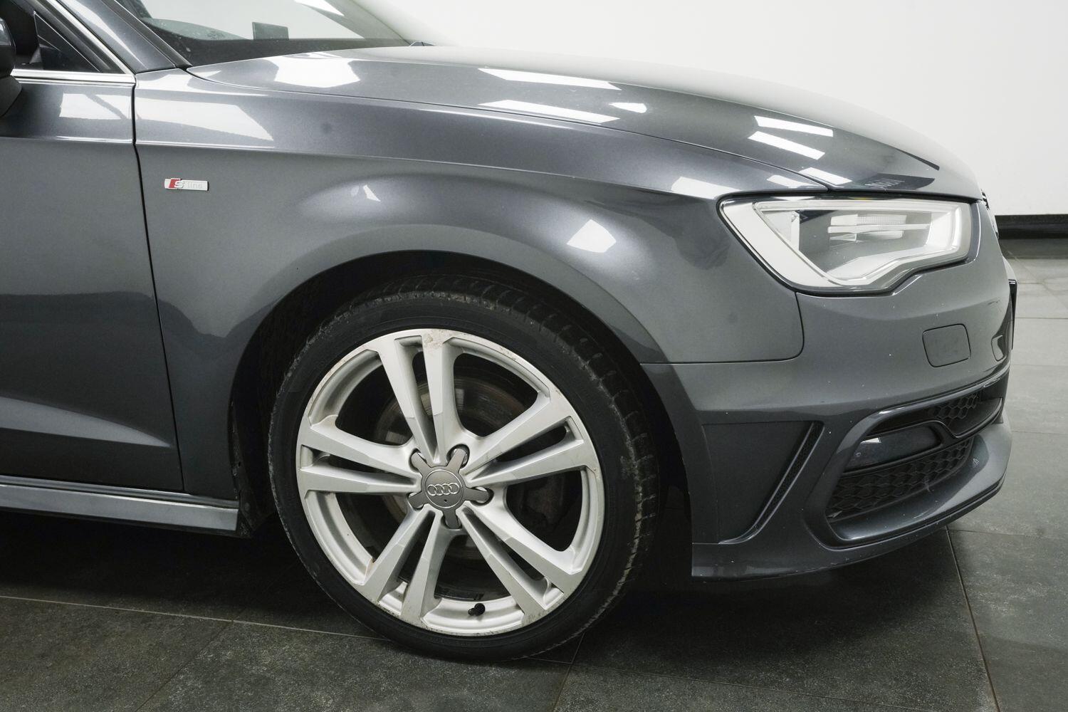 Audi A3 view 4