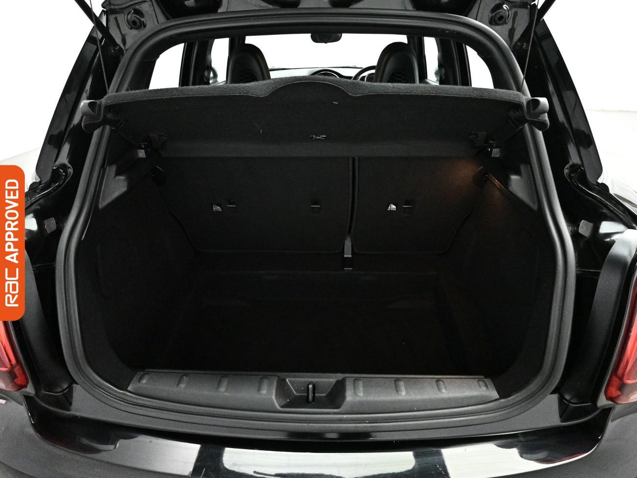 Mini Hatch view 22