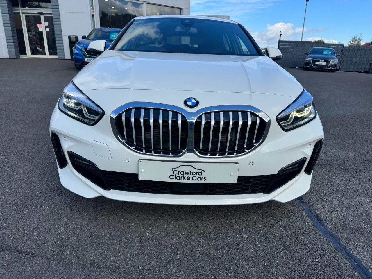 BMW 1 Series view 8