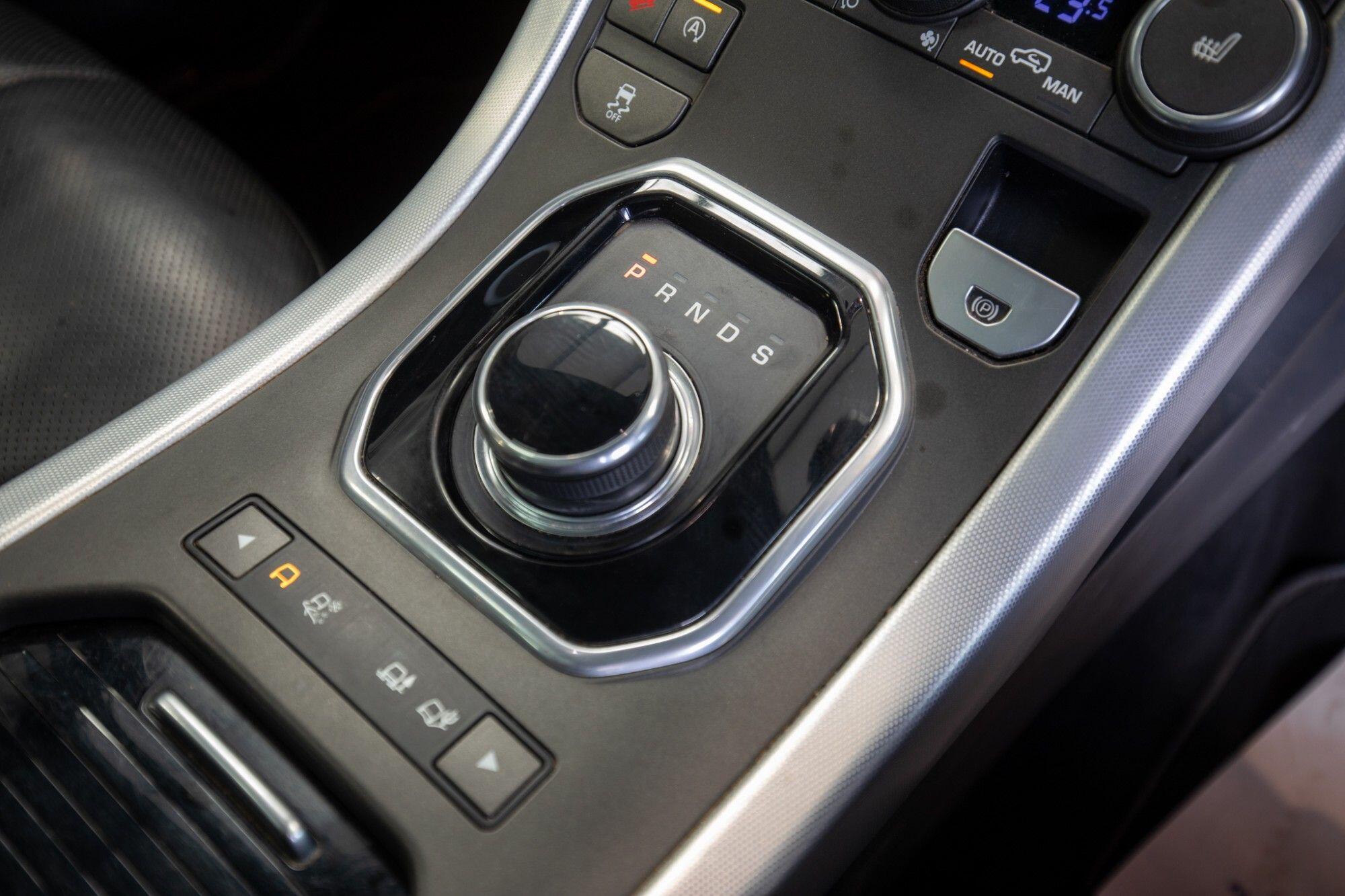 Land Rover Range Rover Evoque view 24