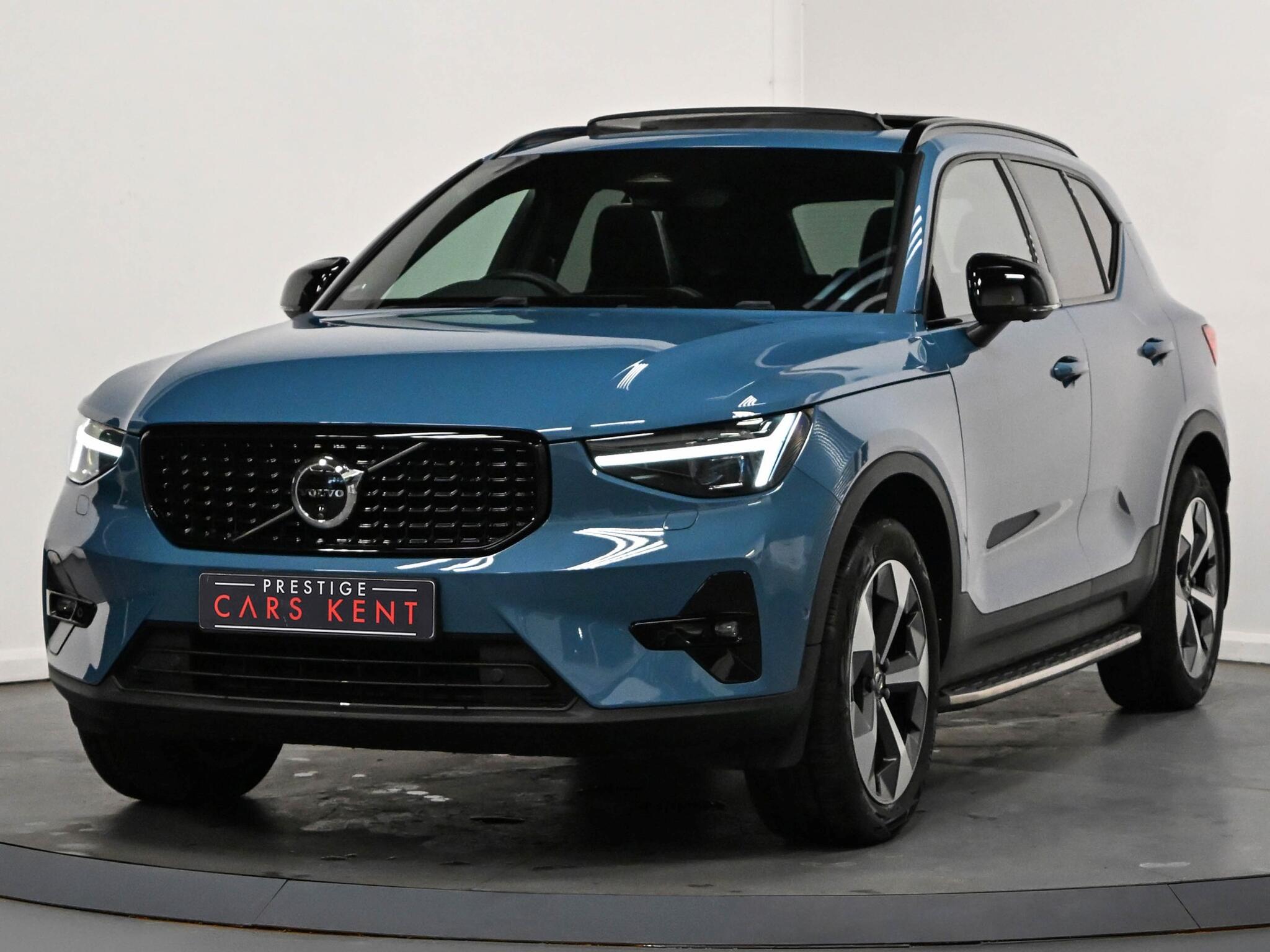 Volvo XC40 view 6