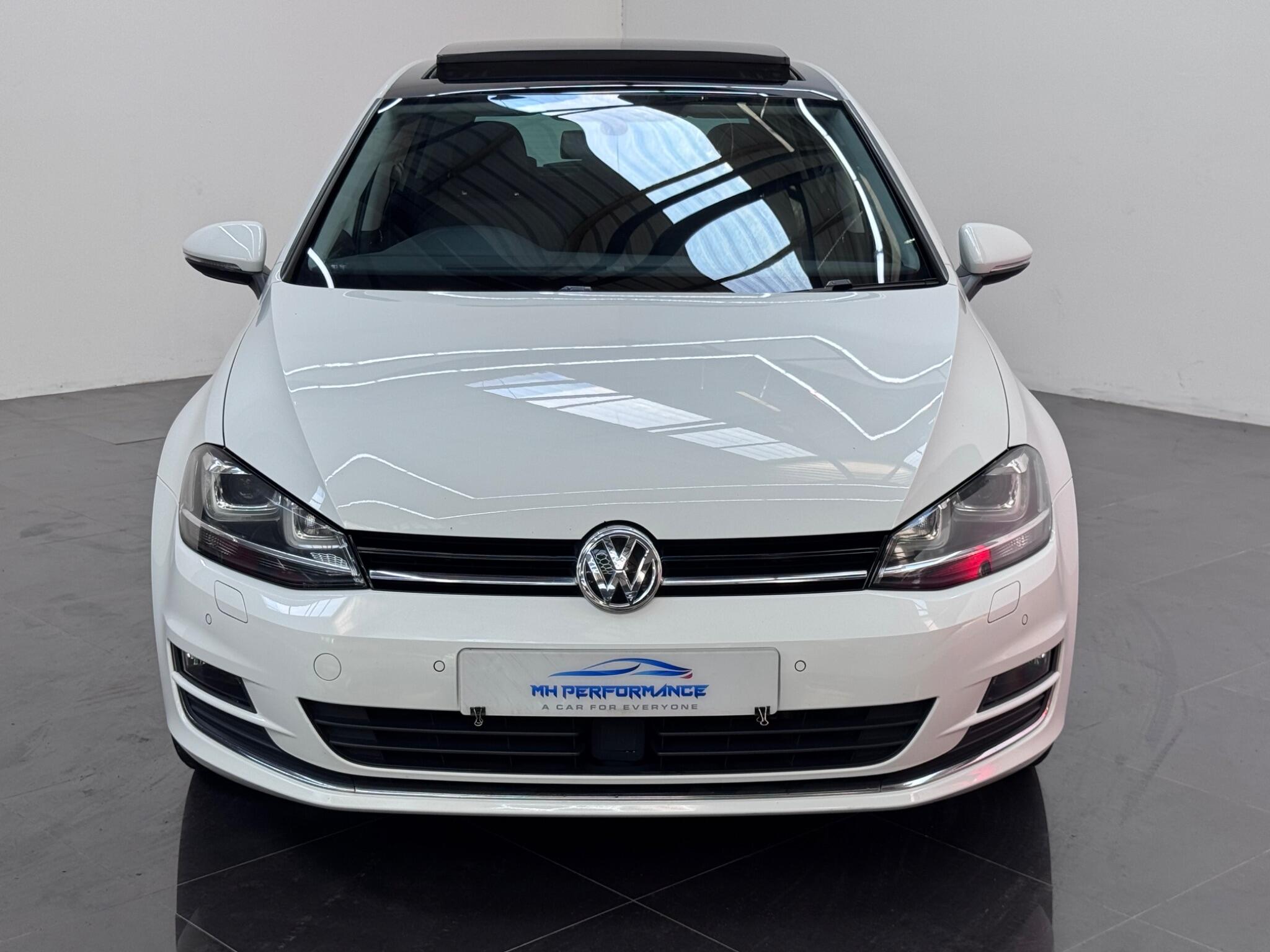 Volkswagen Golf view 34