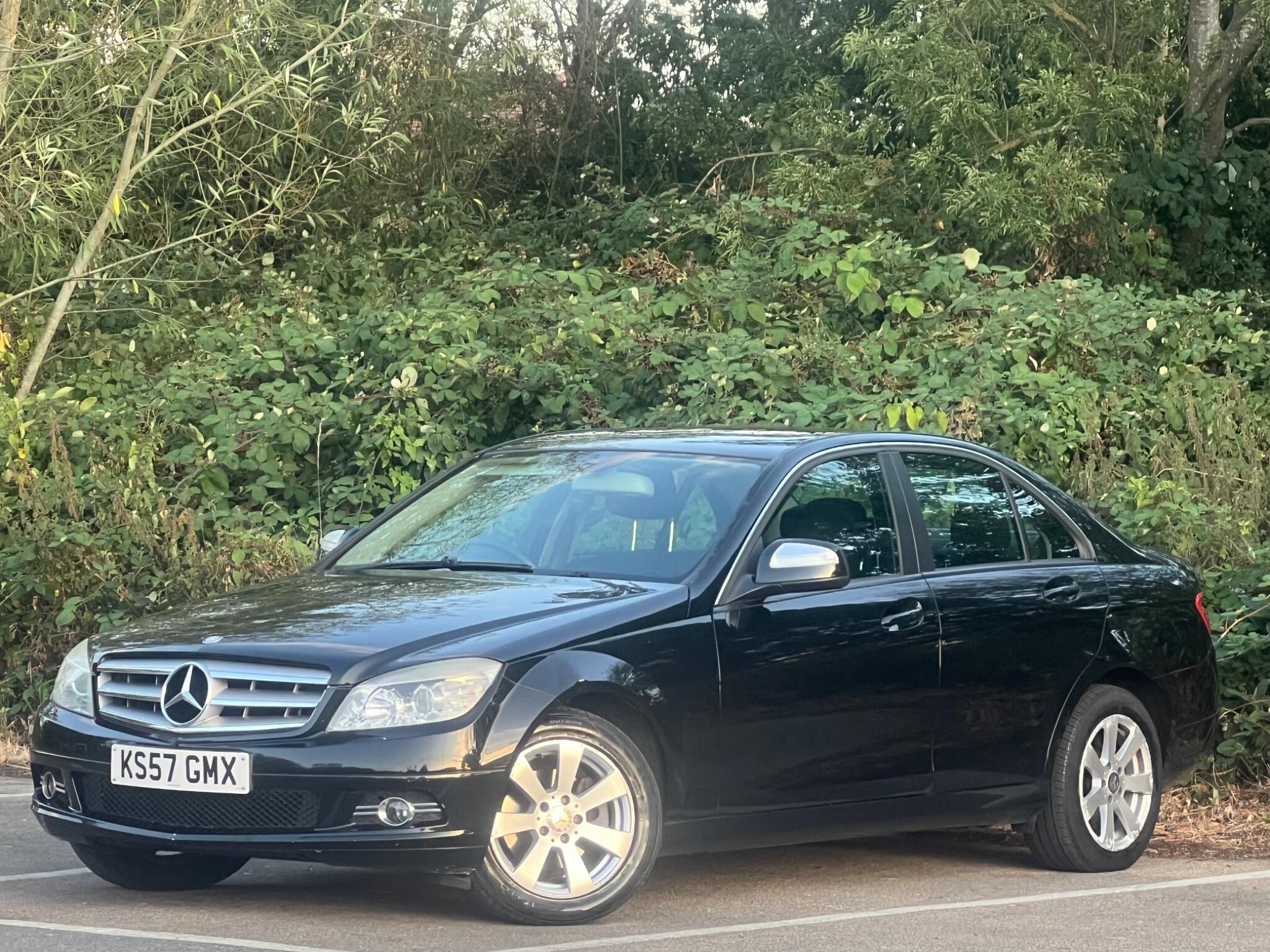 Mercedes-Benz C-Class view 4