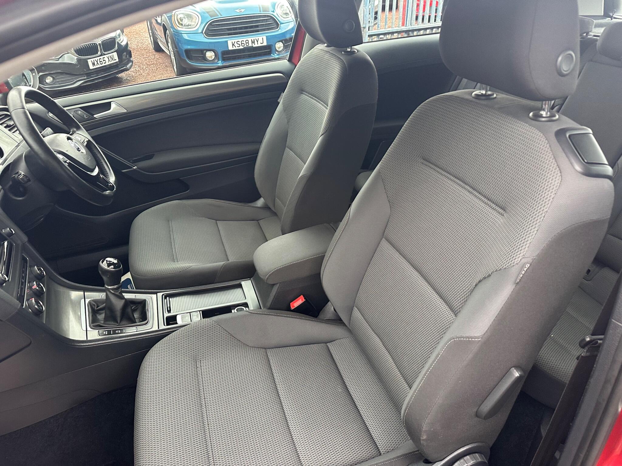 Volkswagen Golf view 41