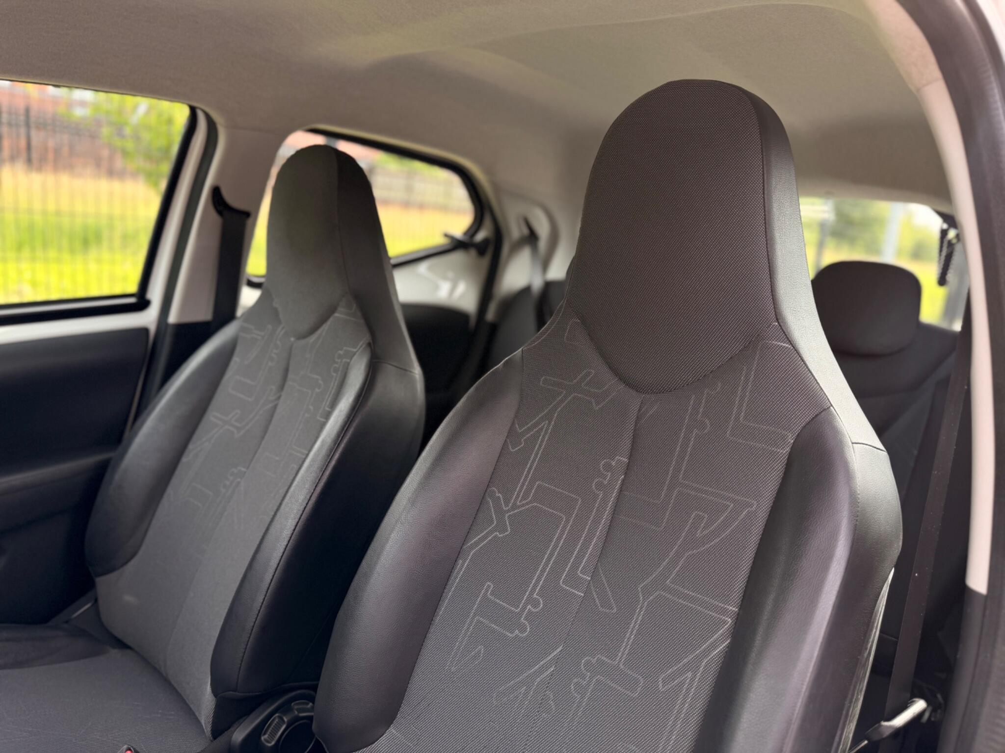 Toyota Aygo view 29