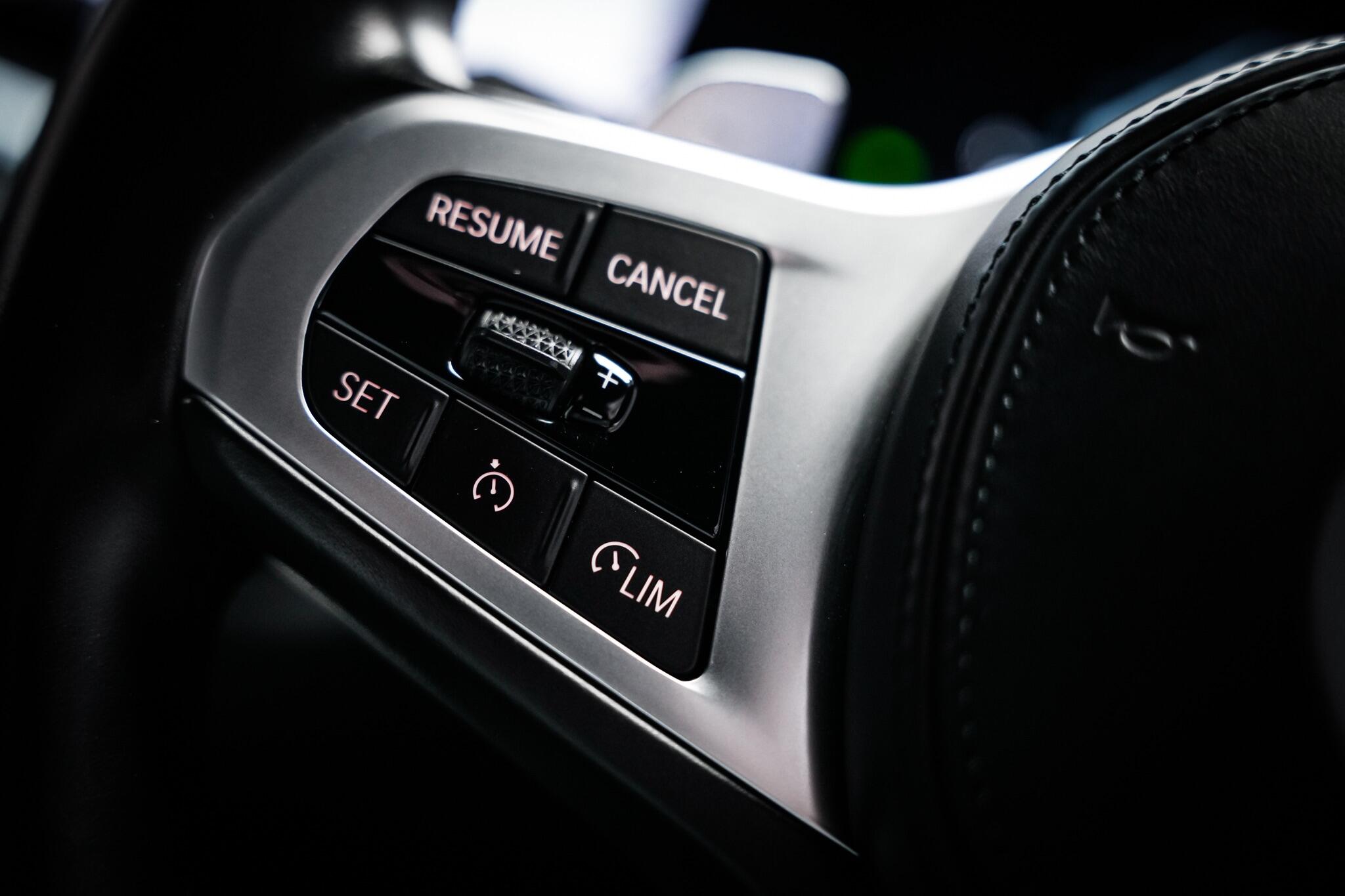 BMW 3 Series view 49