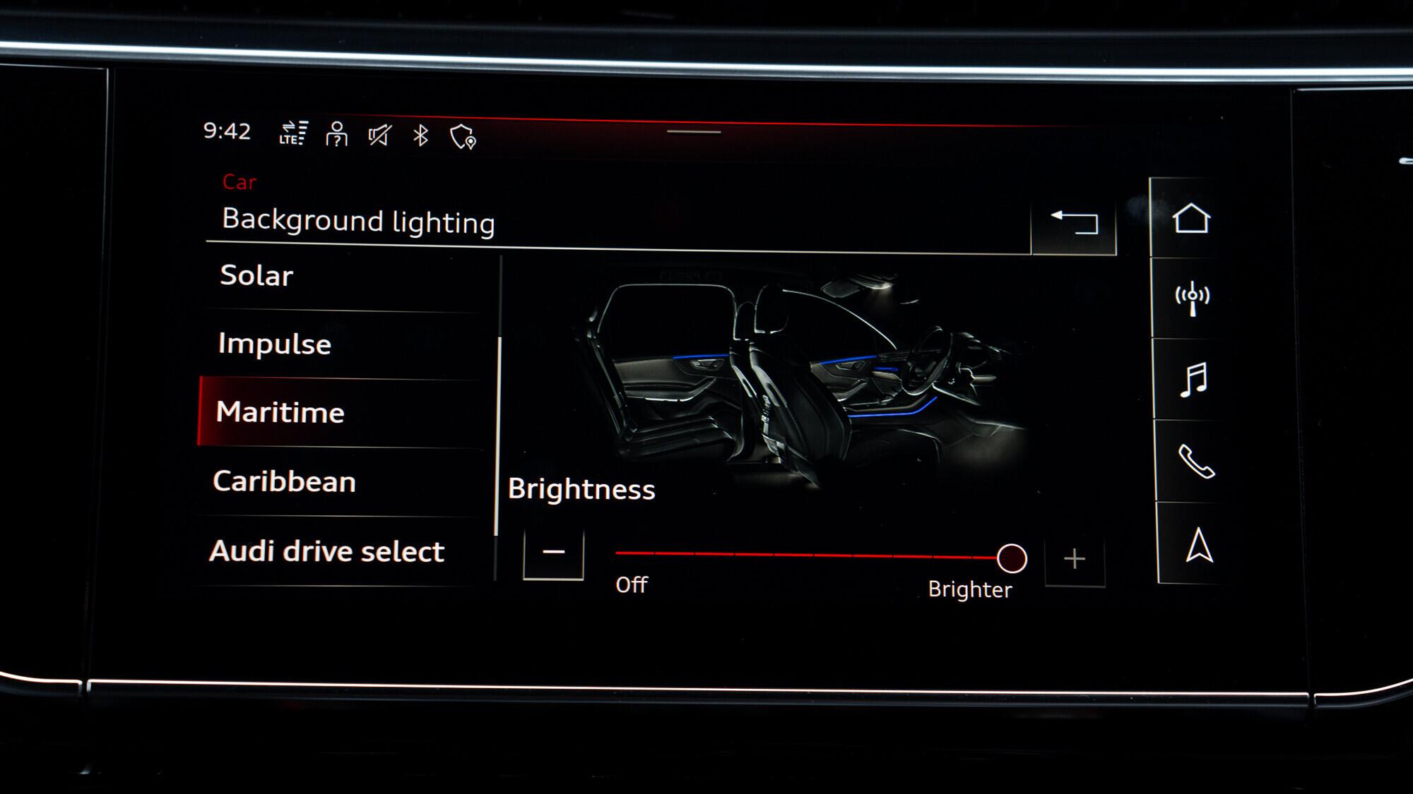 Audi SQ7 view 29