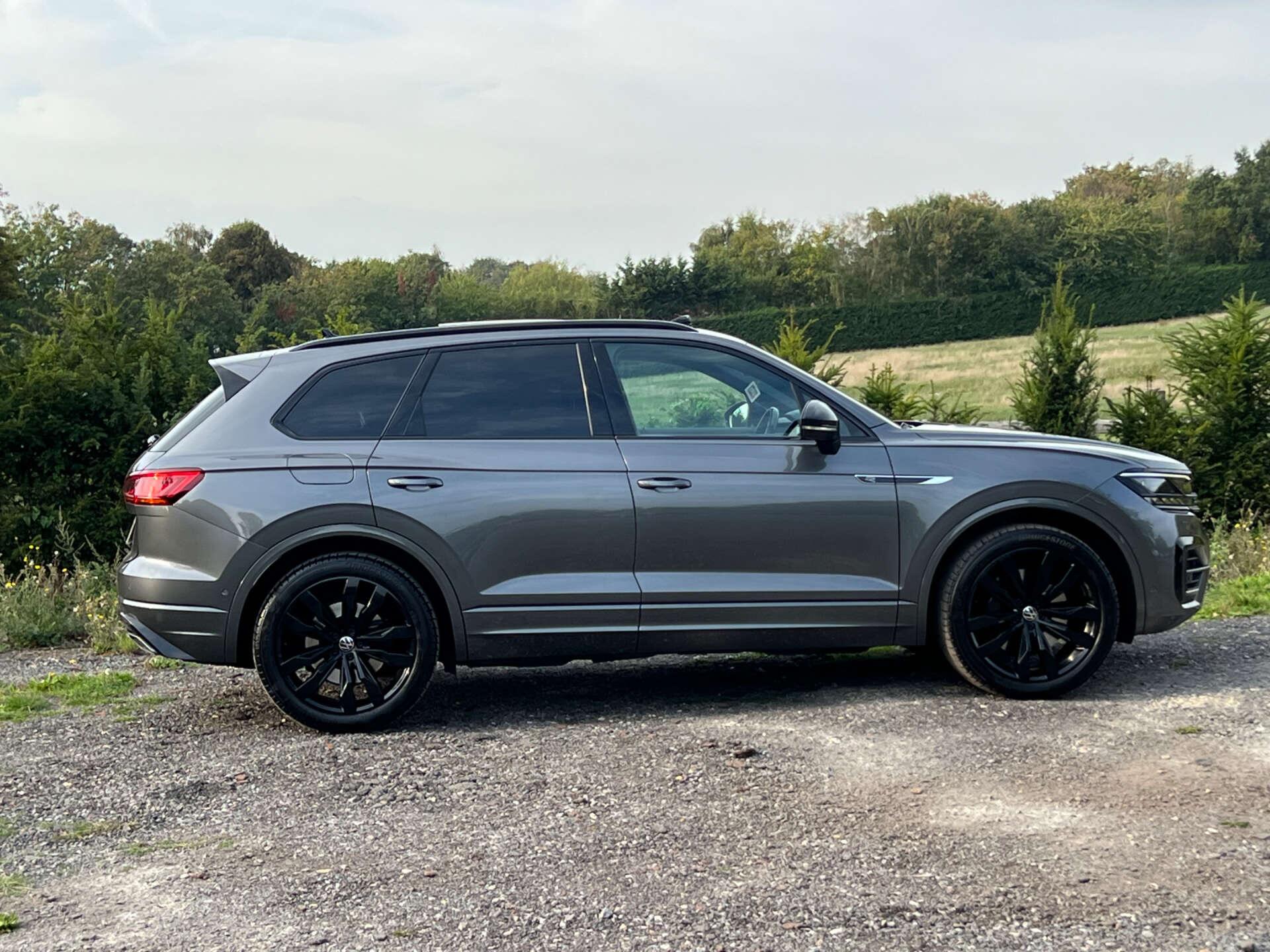 Volkswagen Touareg view 36
