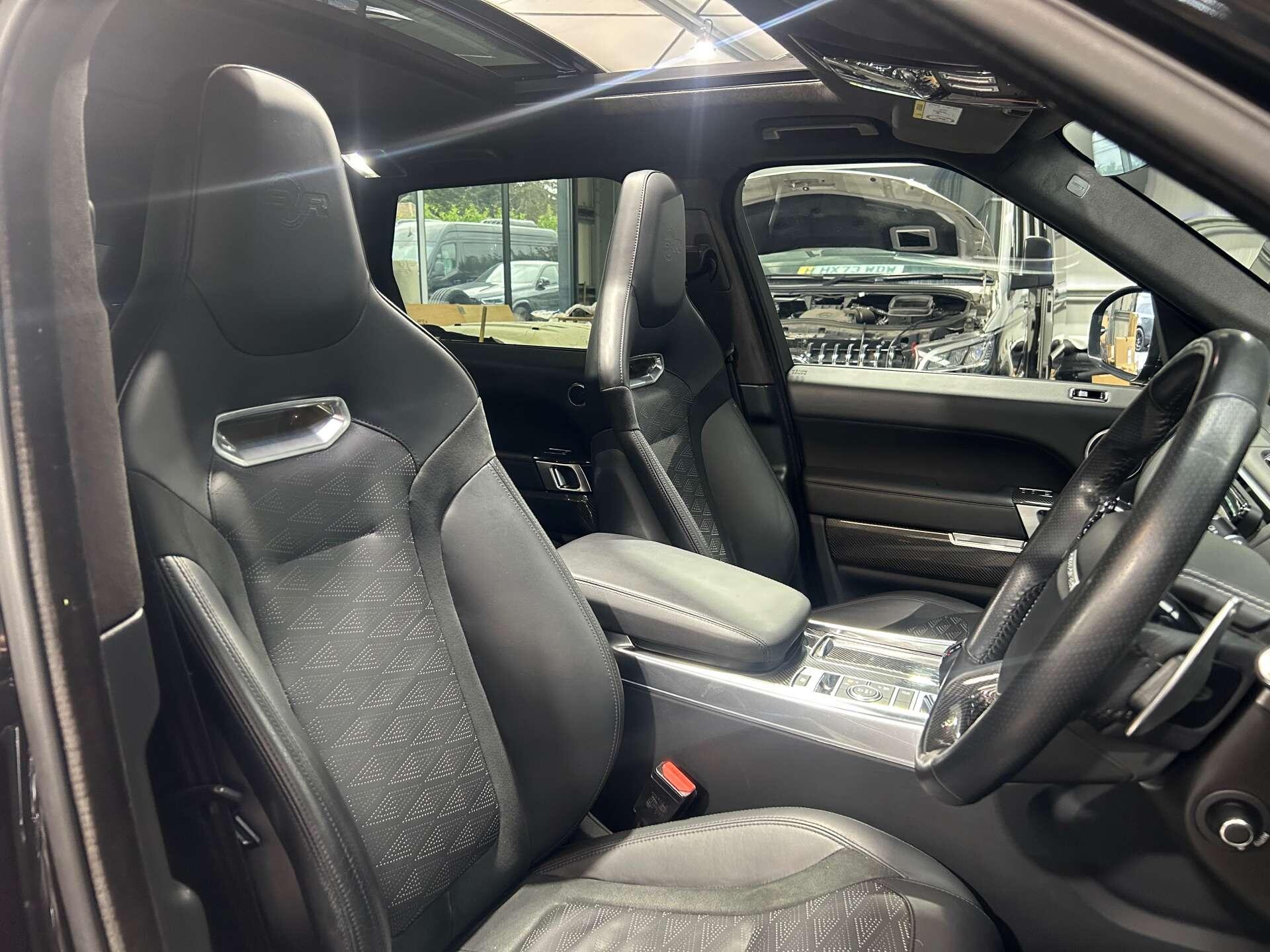 Land Rover Range Rover Sport view 40