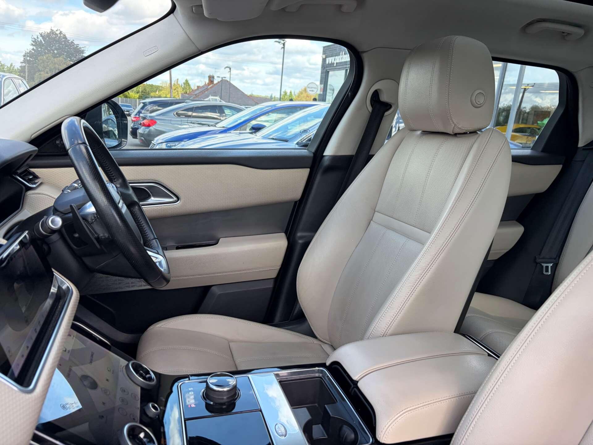 Land Rover Range Rover Velar view 18