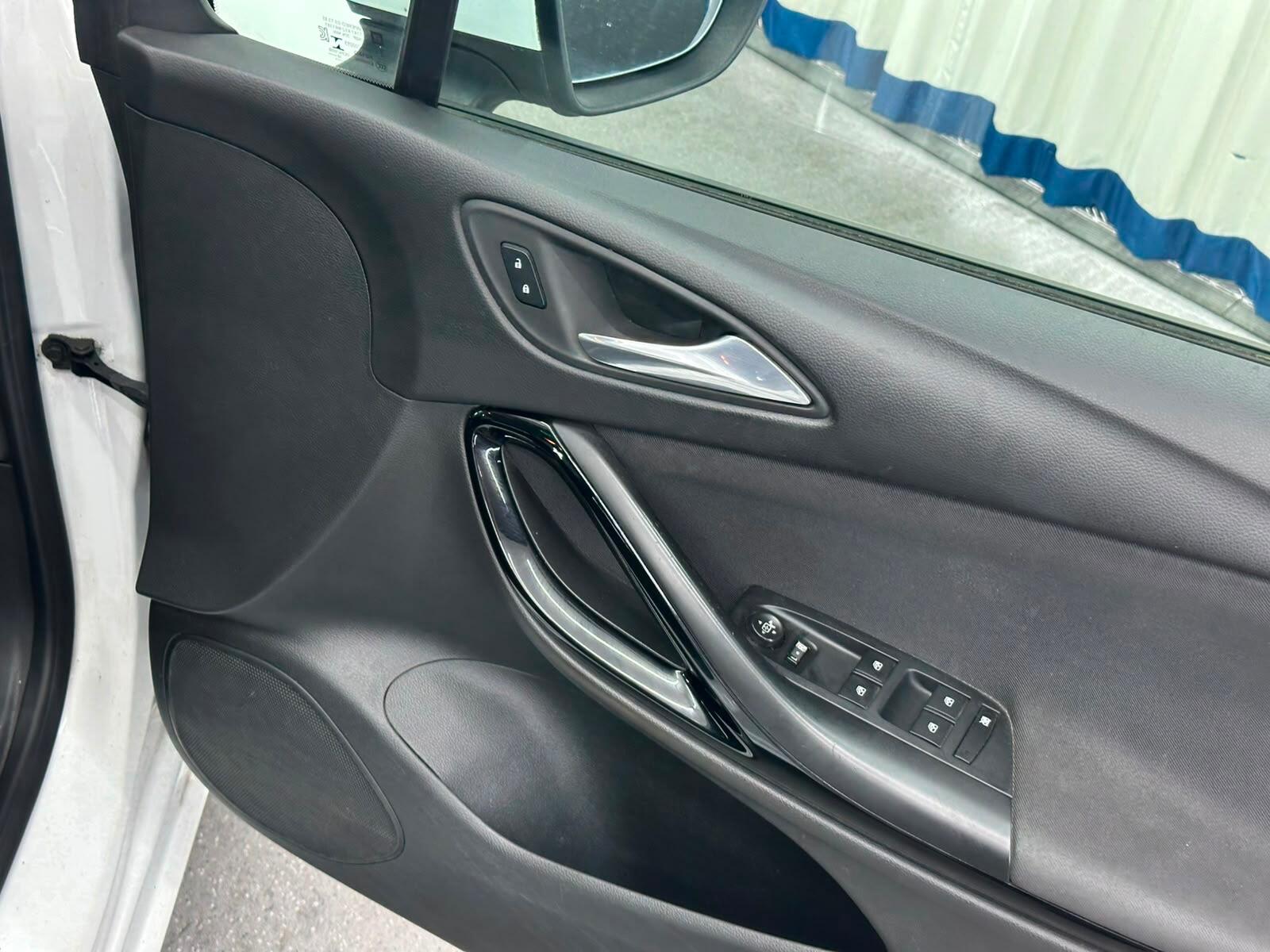 Vauxhall Astra view 39
