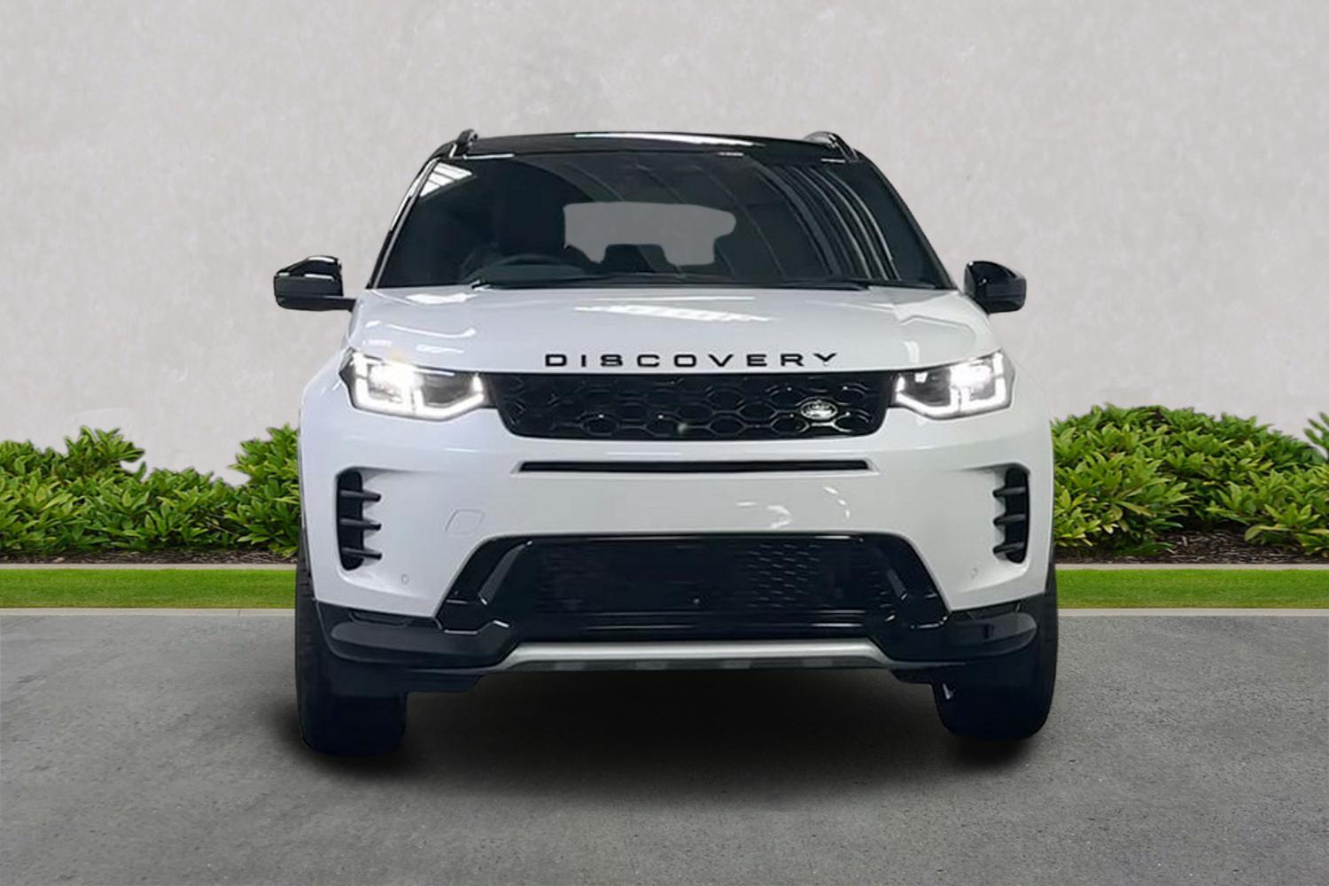 Land Rover Discovery Sport view 5