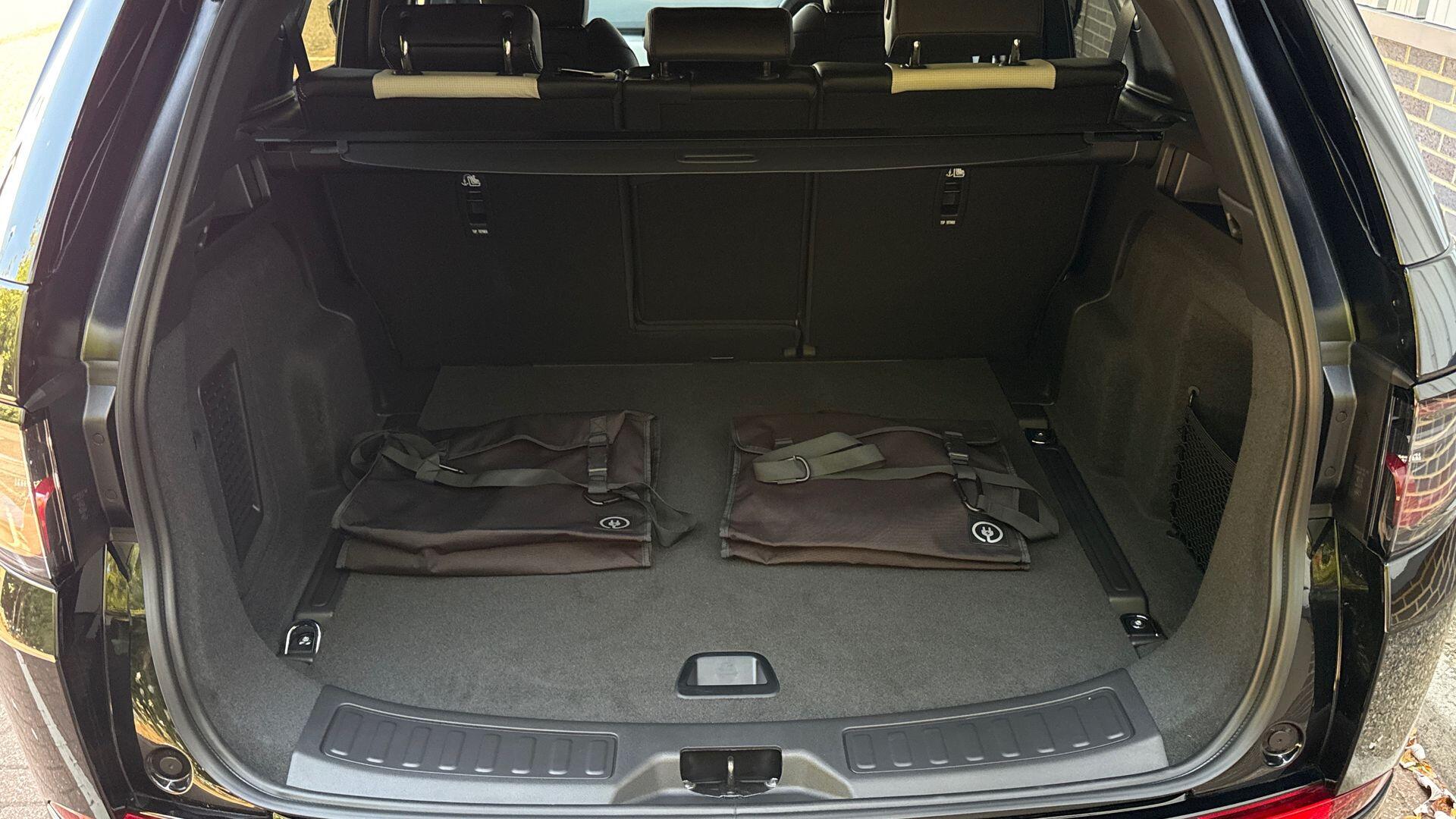Land Rover Discovery Sport view 28