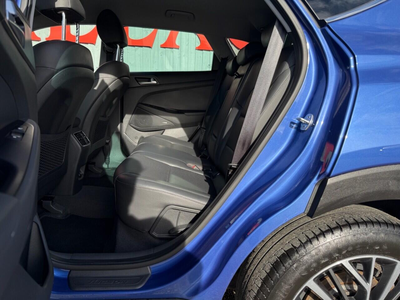 Hyundai Tucson view 3