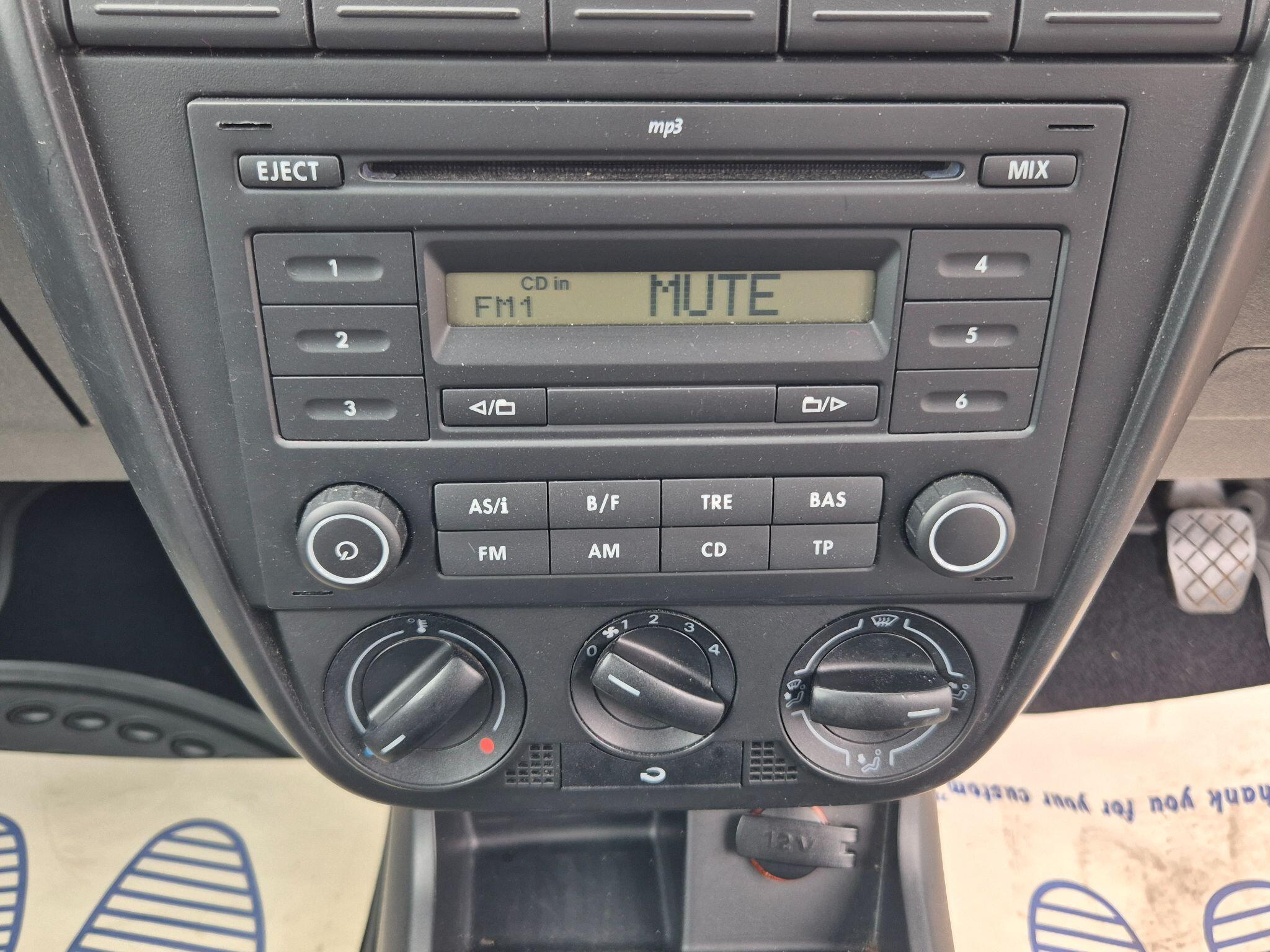 Volkswagen Fox view 15
