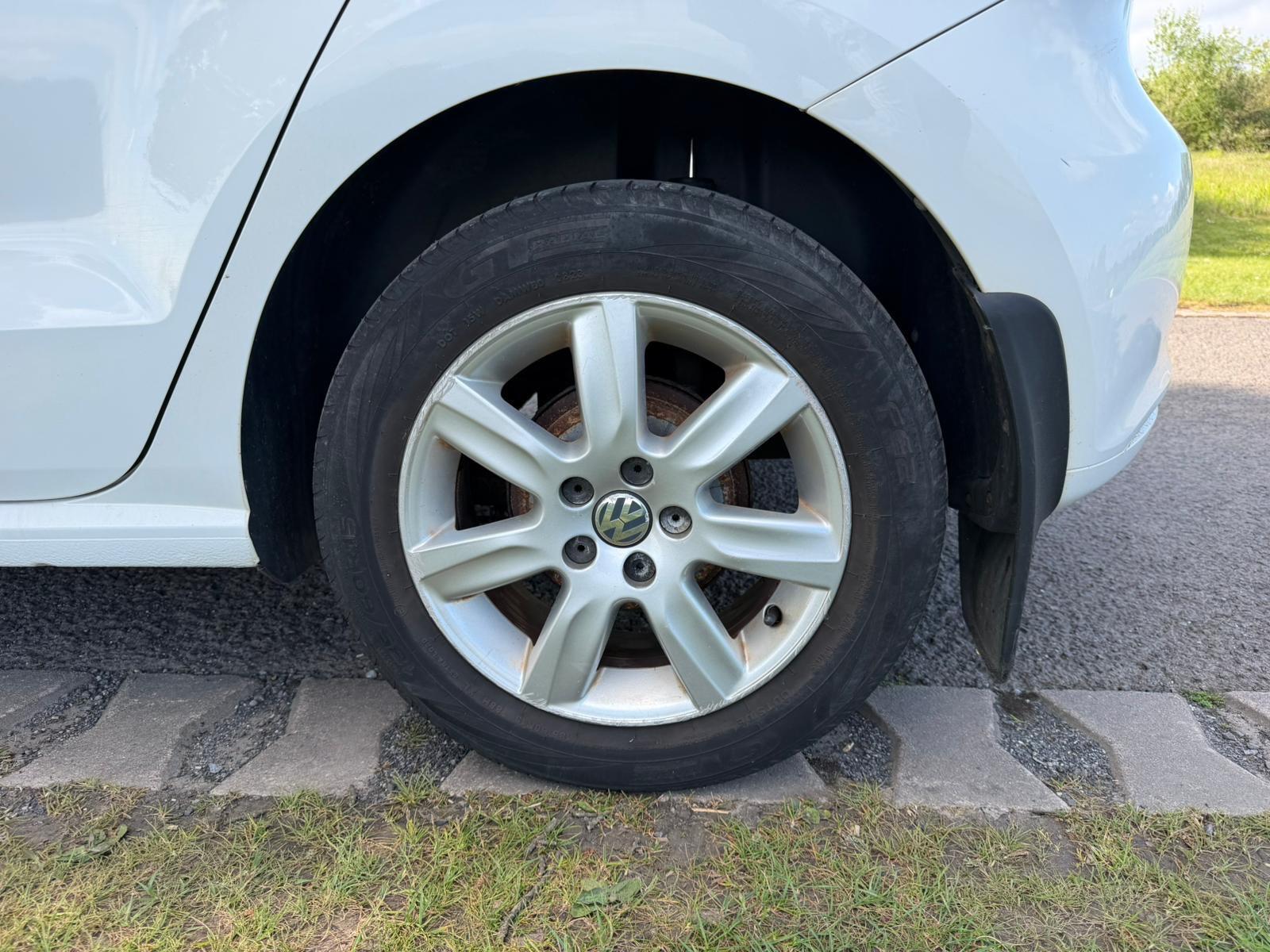 Volkswagen Polo view 15