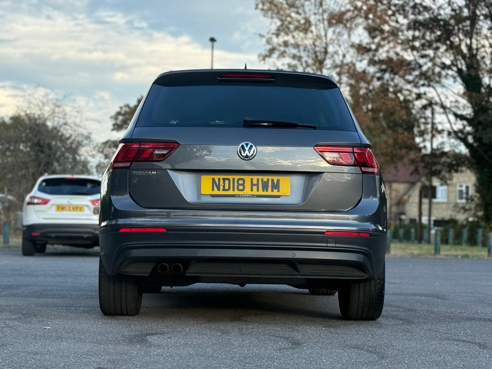 Volkswagen Tiguan view 12