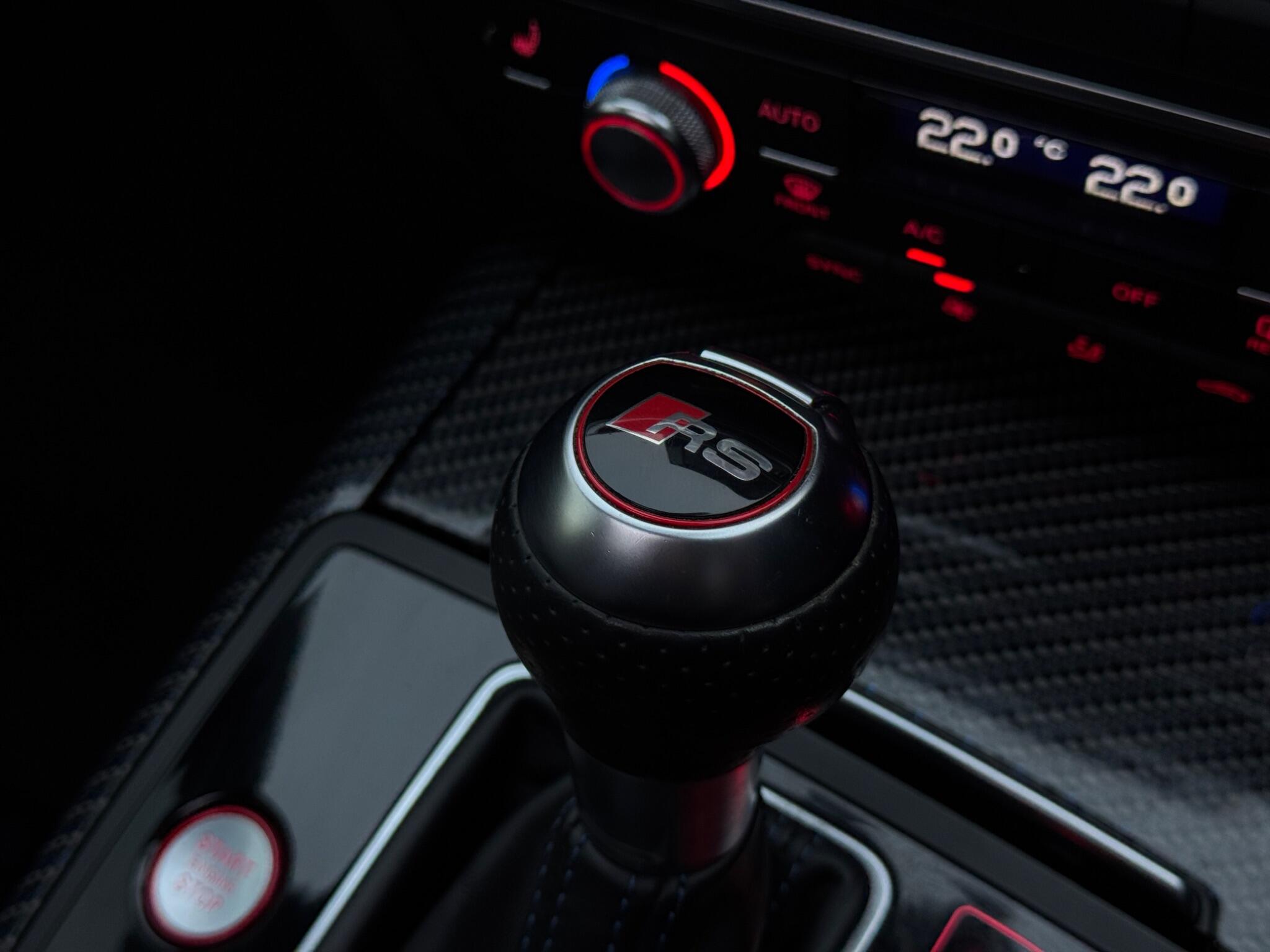 Audi RS6 view 27