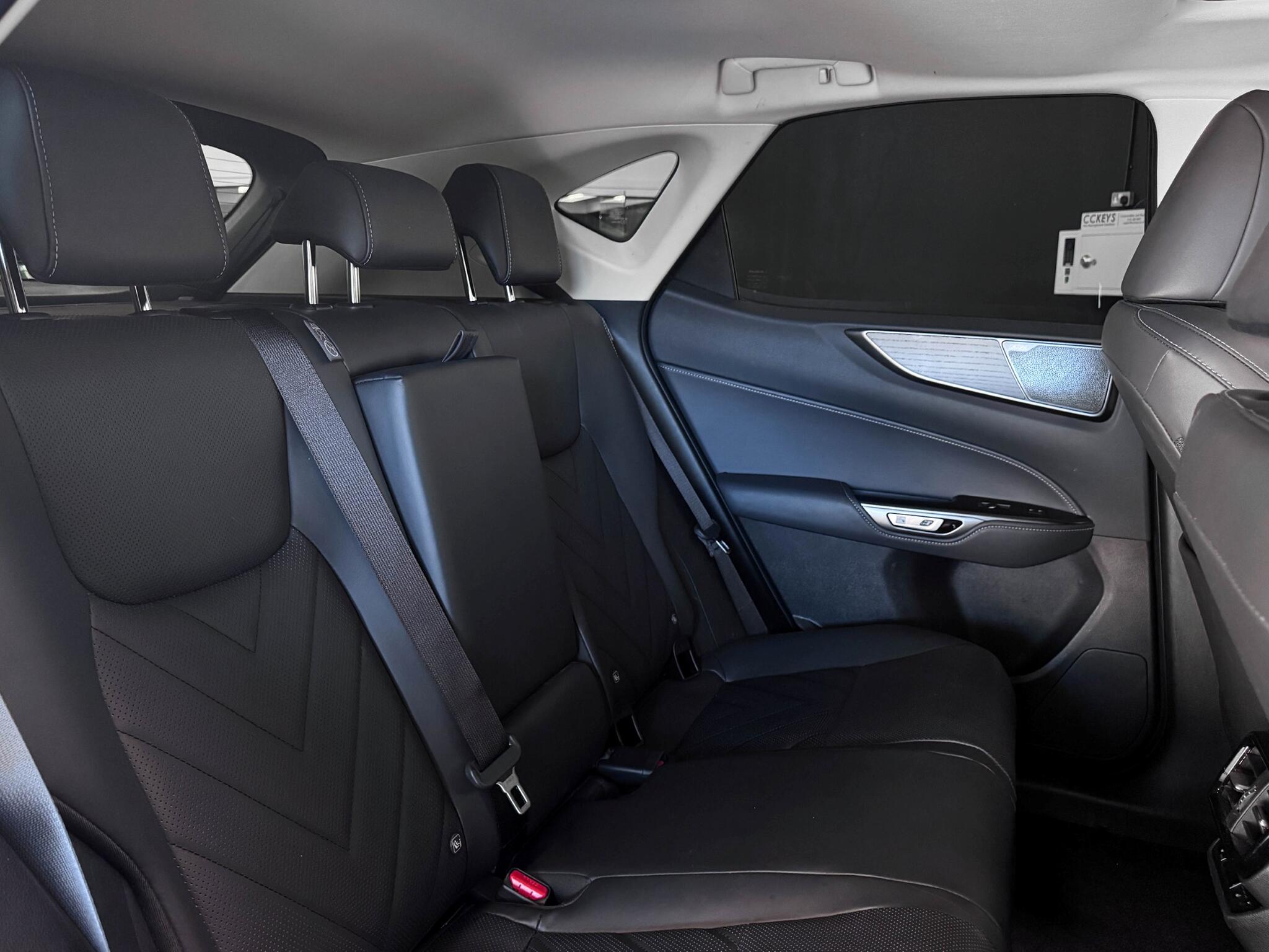 Lexus NX view 12