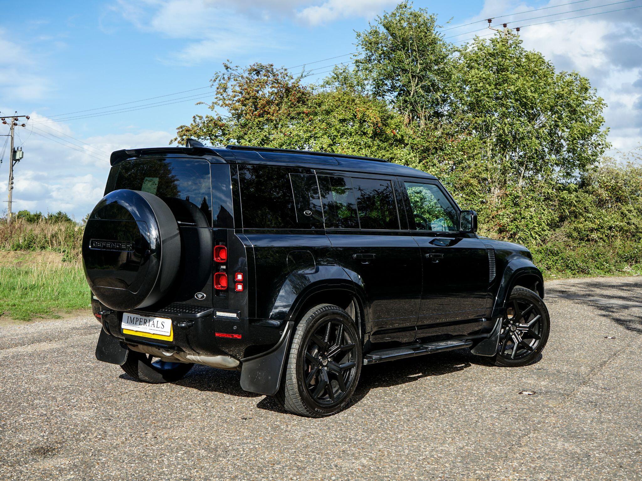 Land Rover Defender view 4