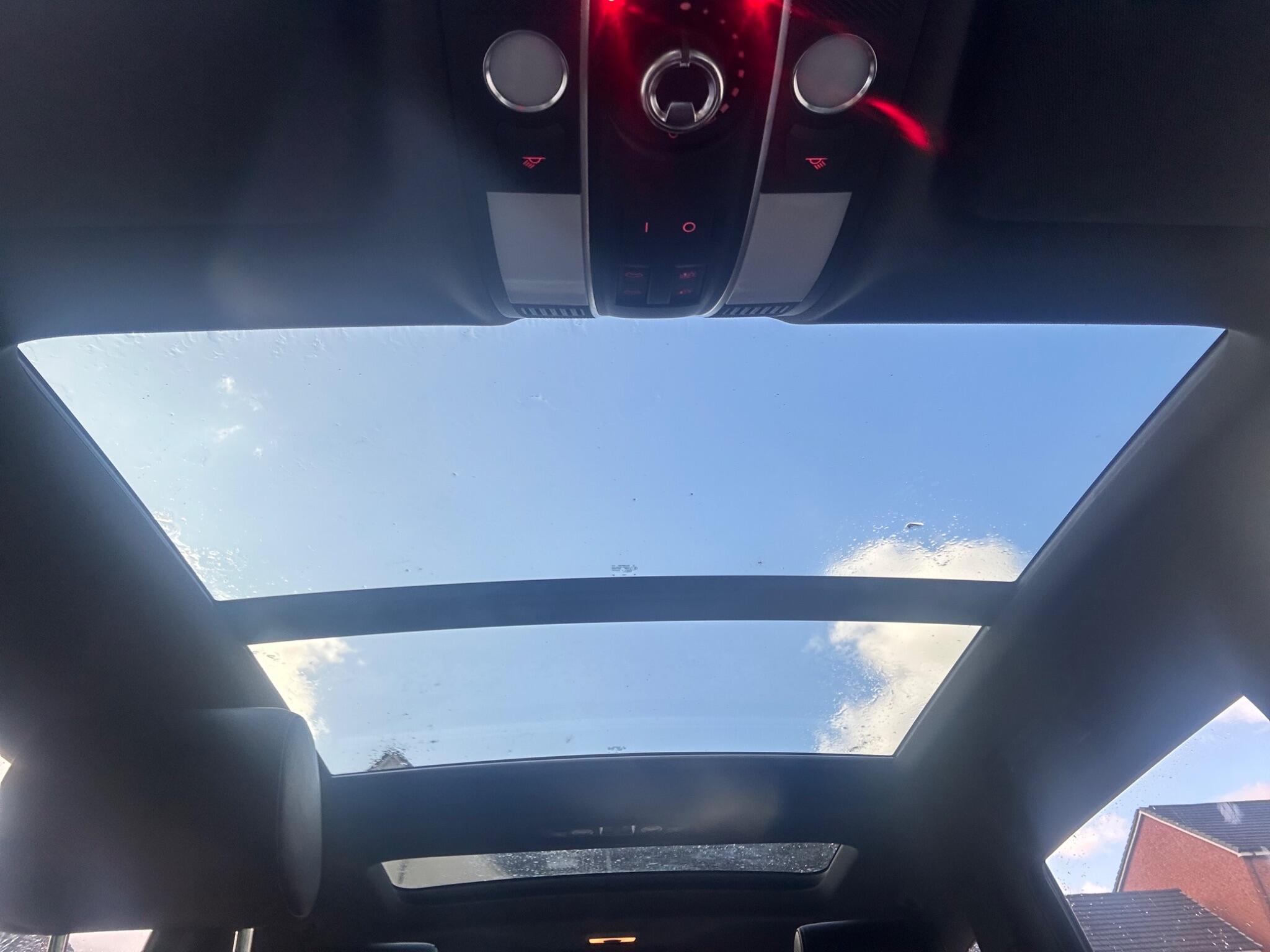 Audi Q7 view 19