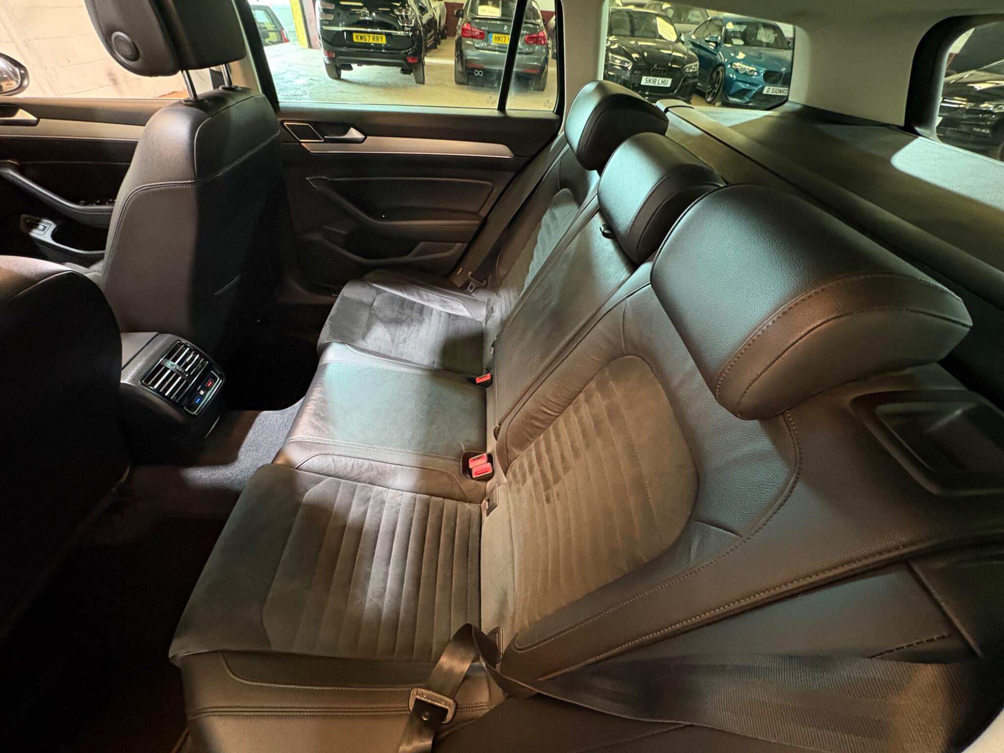 Volkswagen Passat view 62