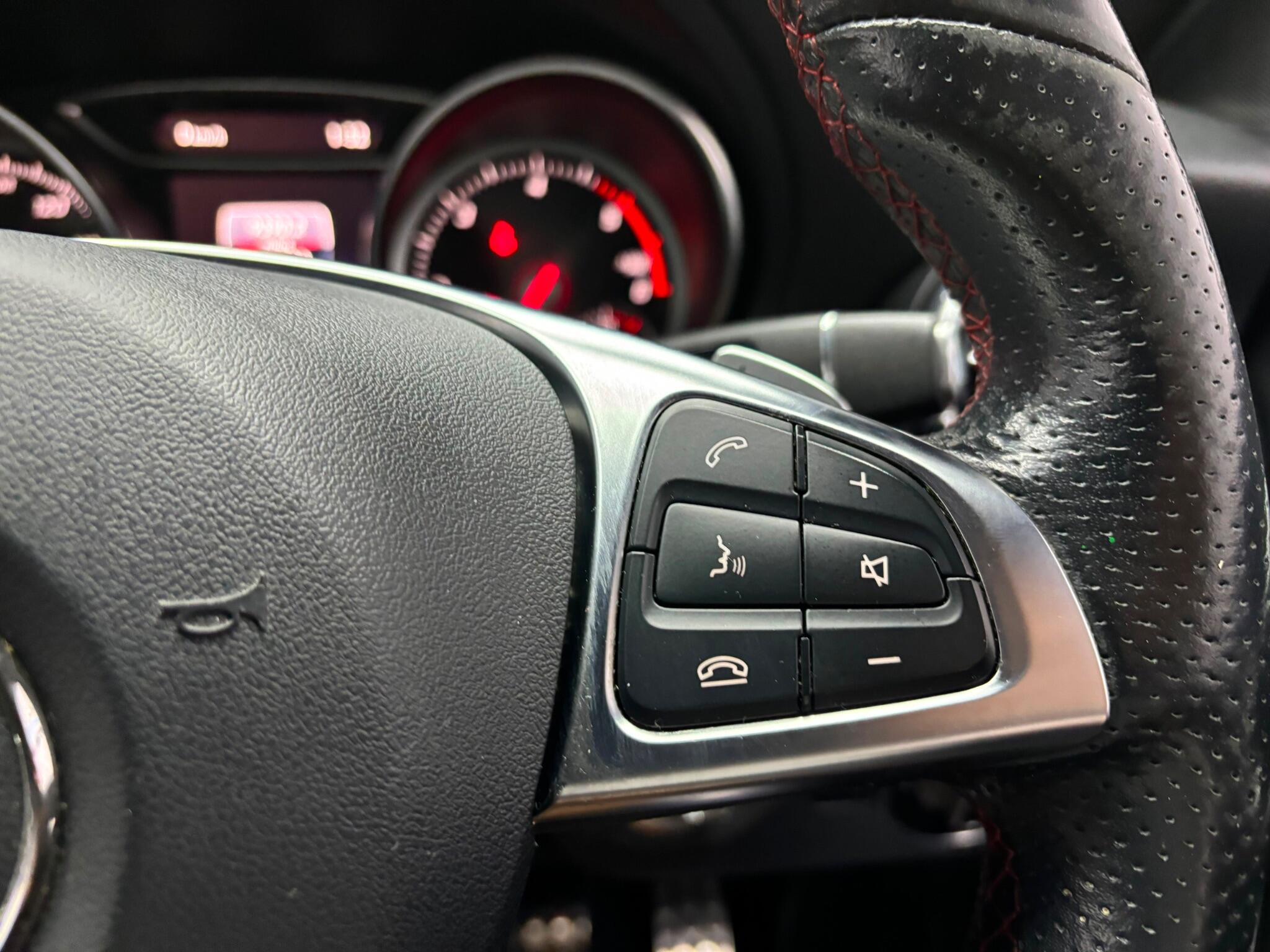 Mercedes-Benz Cla view 11
