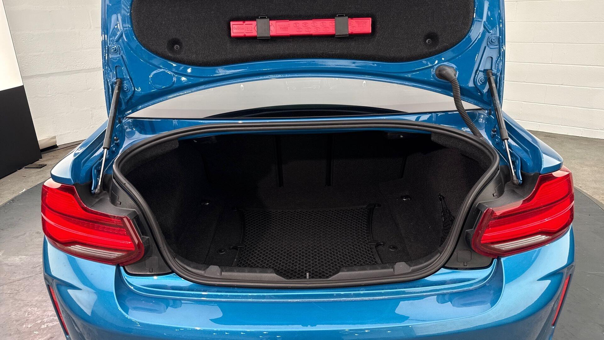 BMW M2 view 13