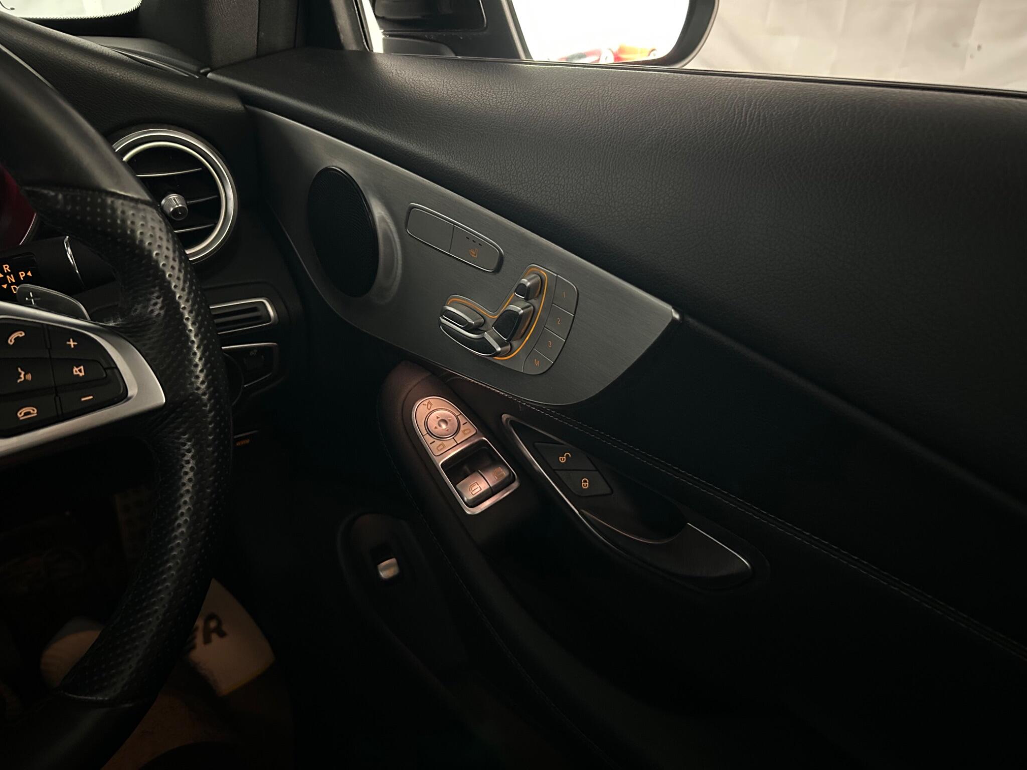 Mercedes-Benz C-Class view 53