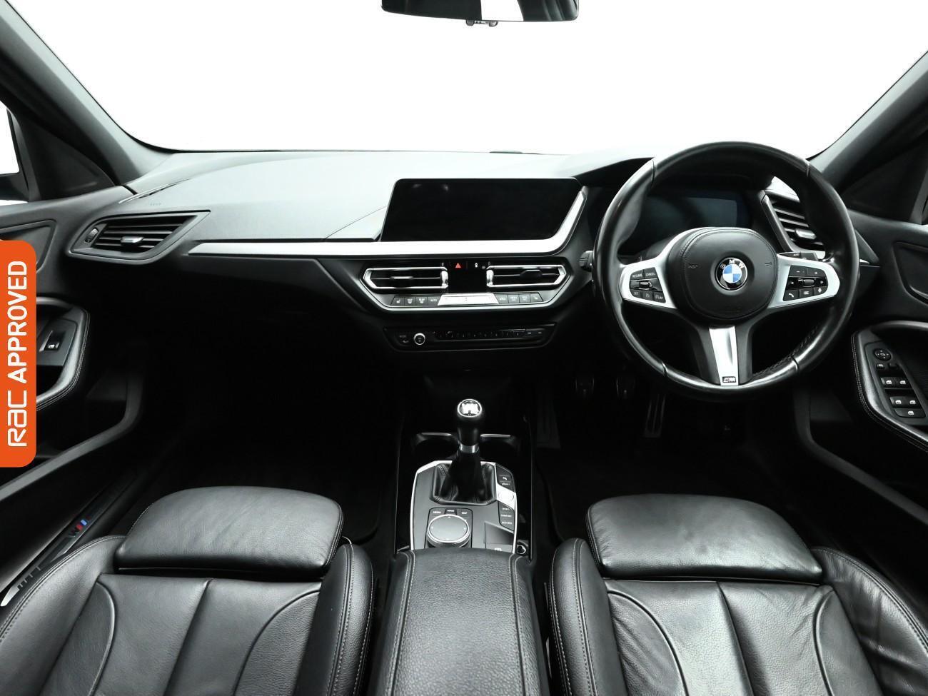 BMW 1 Series view 2