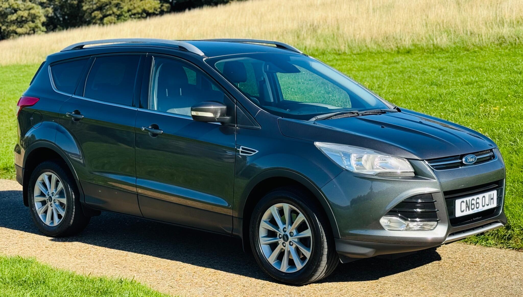 2016 Ford Kuga 2.0 TDCi Titanium 2WD Euro 6 (s/s) 5dr • 49,000 miles image 5