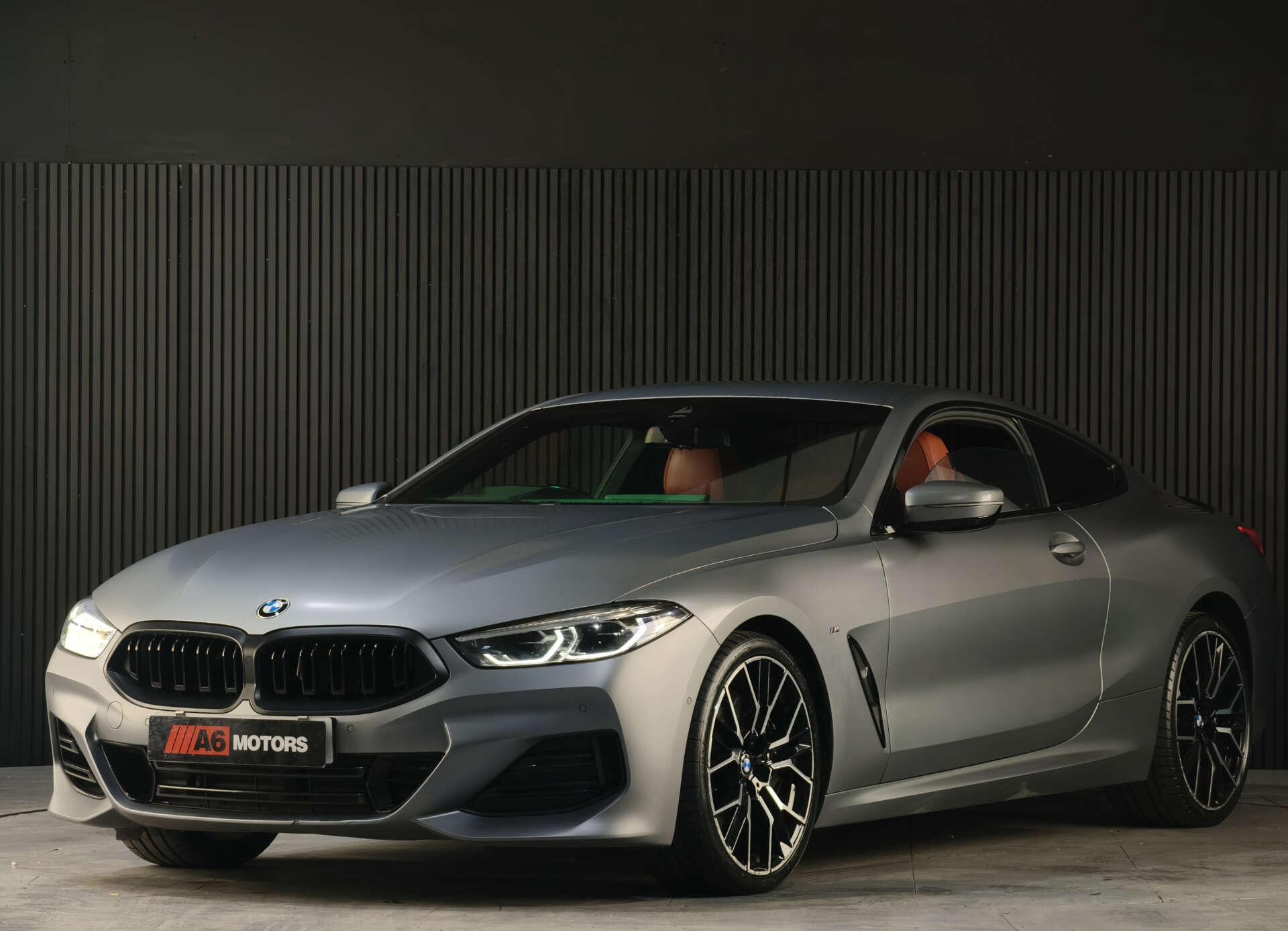 BMW 8 Series view 12