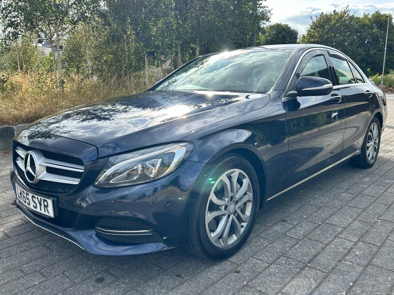Mercedes-Benz C-Class view 12