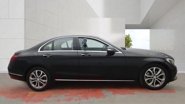 Mercedes-Benz C-Class view 9