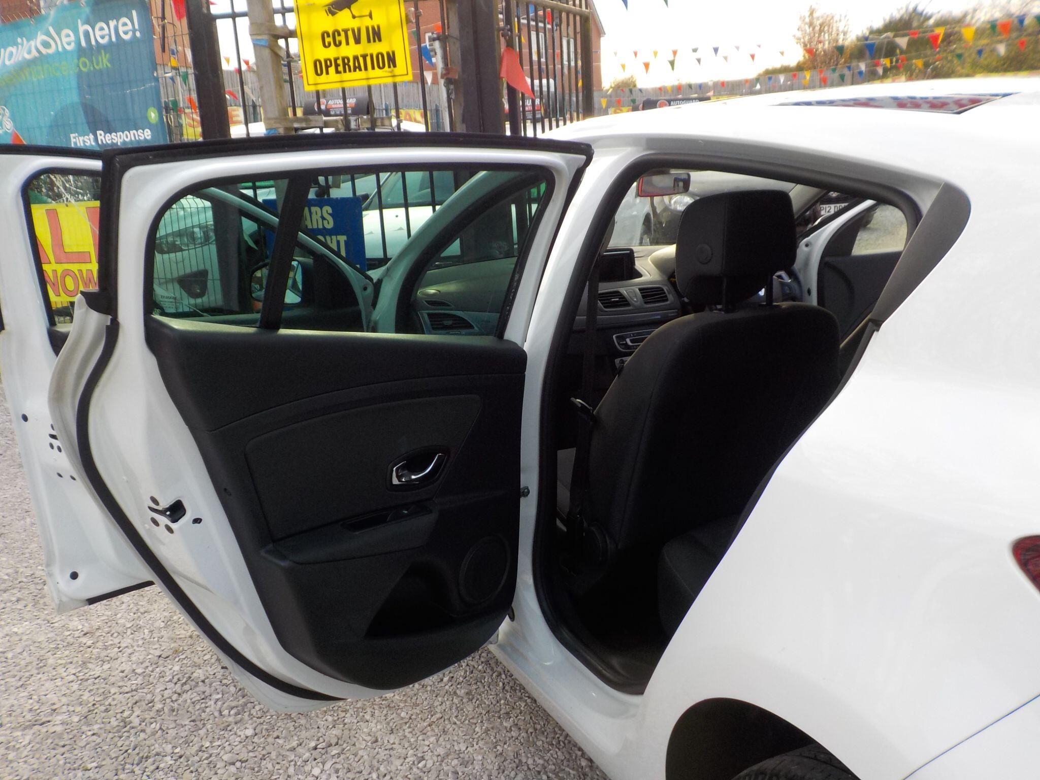 Renault Megane 1.5 dCi Limited Nav Euro 6 (s/s) 5dr