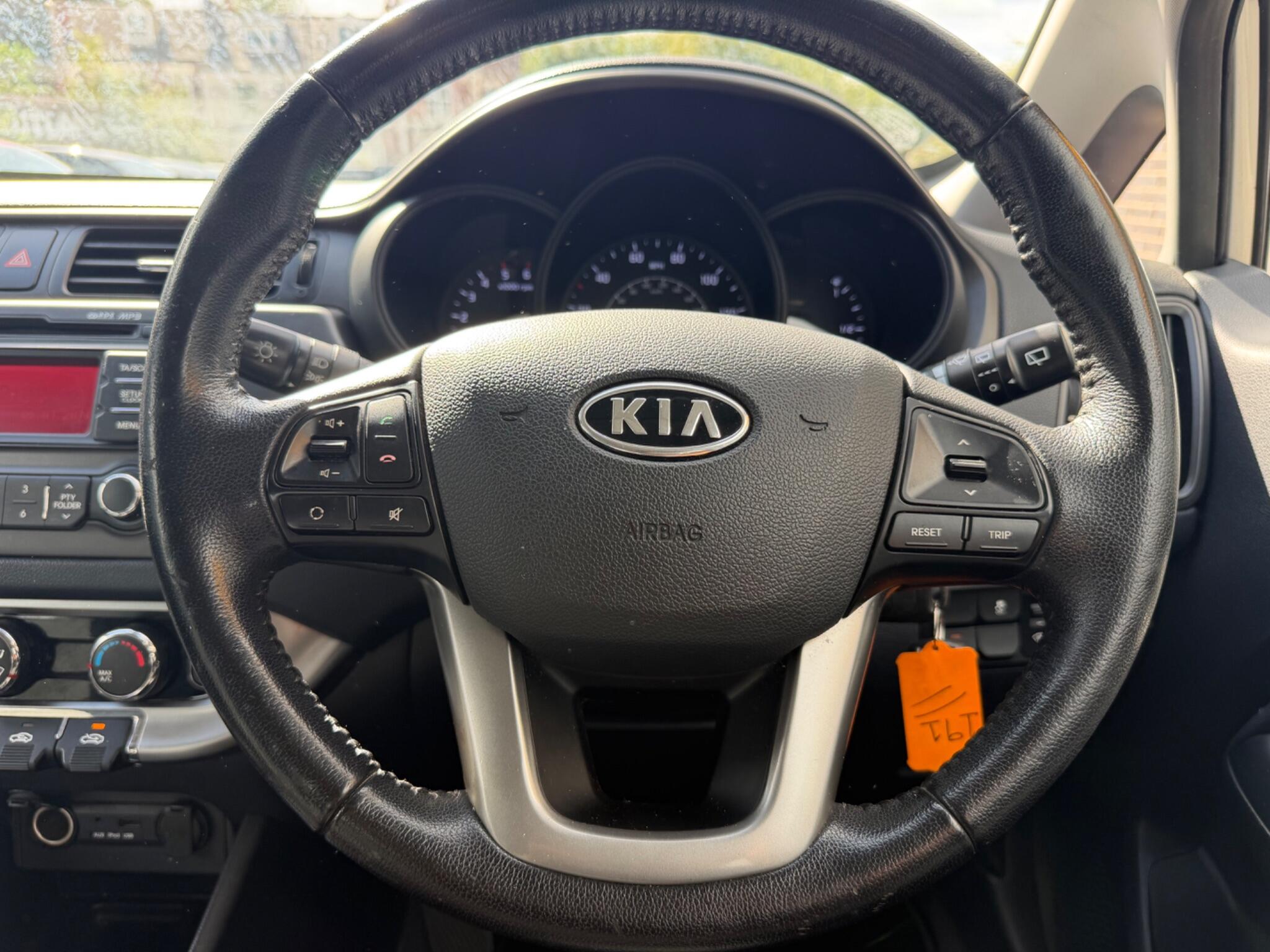 Kia Rio view 30