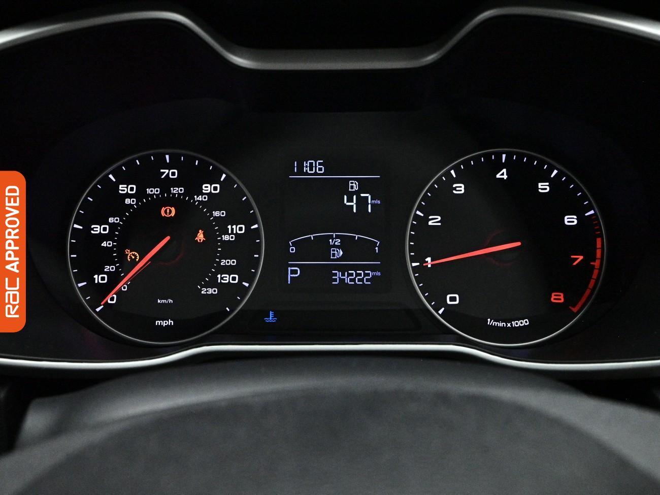 MG ZS view 11