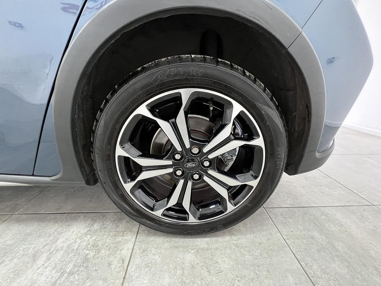 Ford Focus view 20