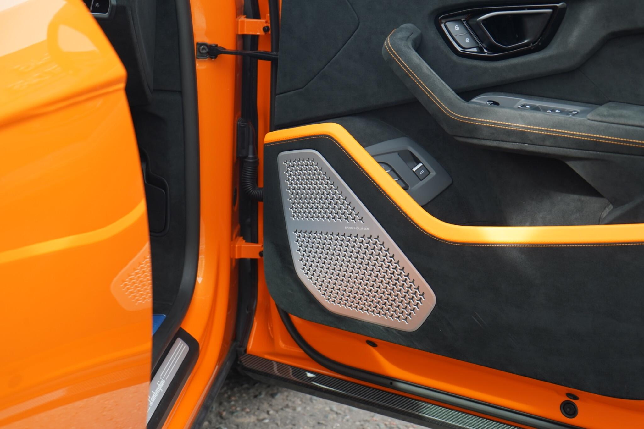 Lamborghini Urus view 20