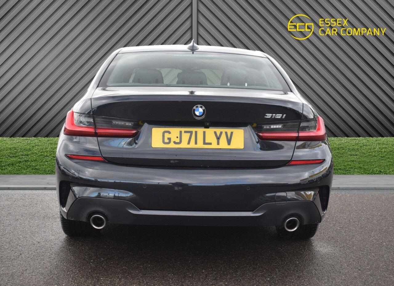 BMW 3 Series view 9