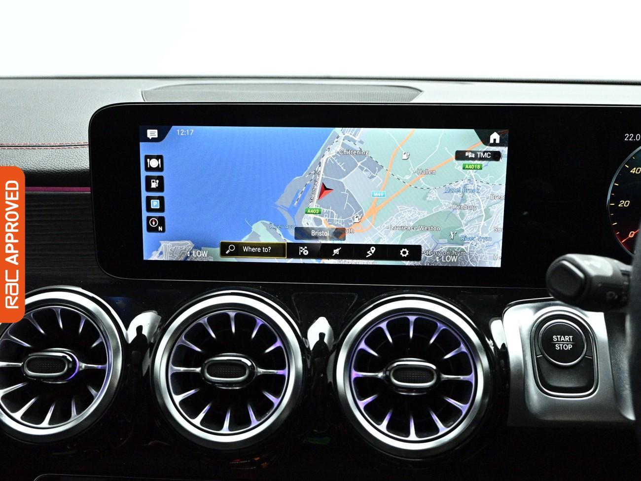 Mercedes-Benz Eqb view 16