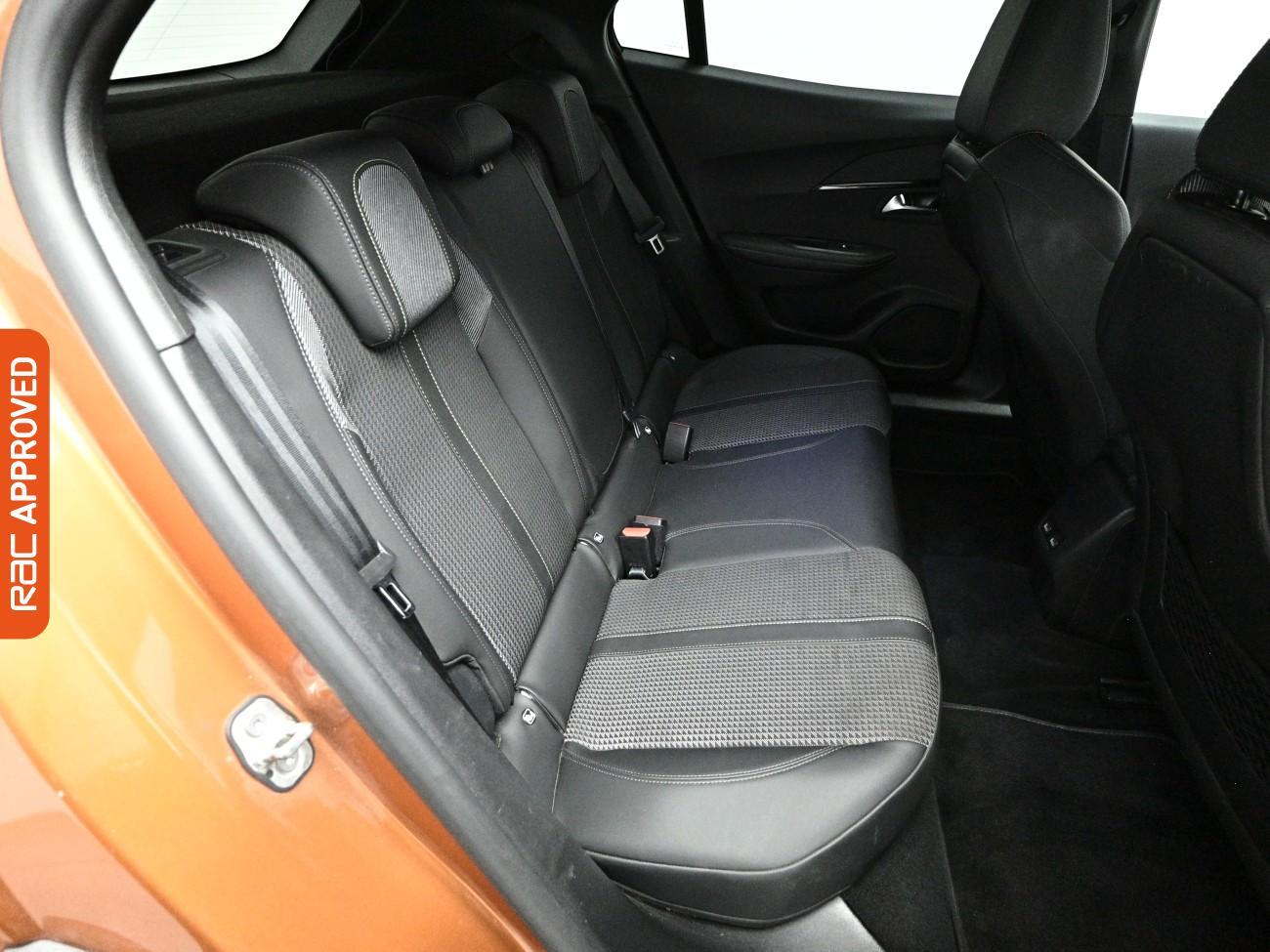 Peugeot e-2008 view 14