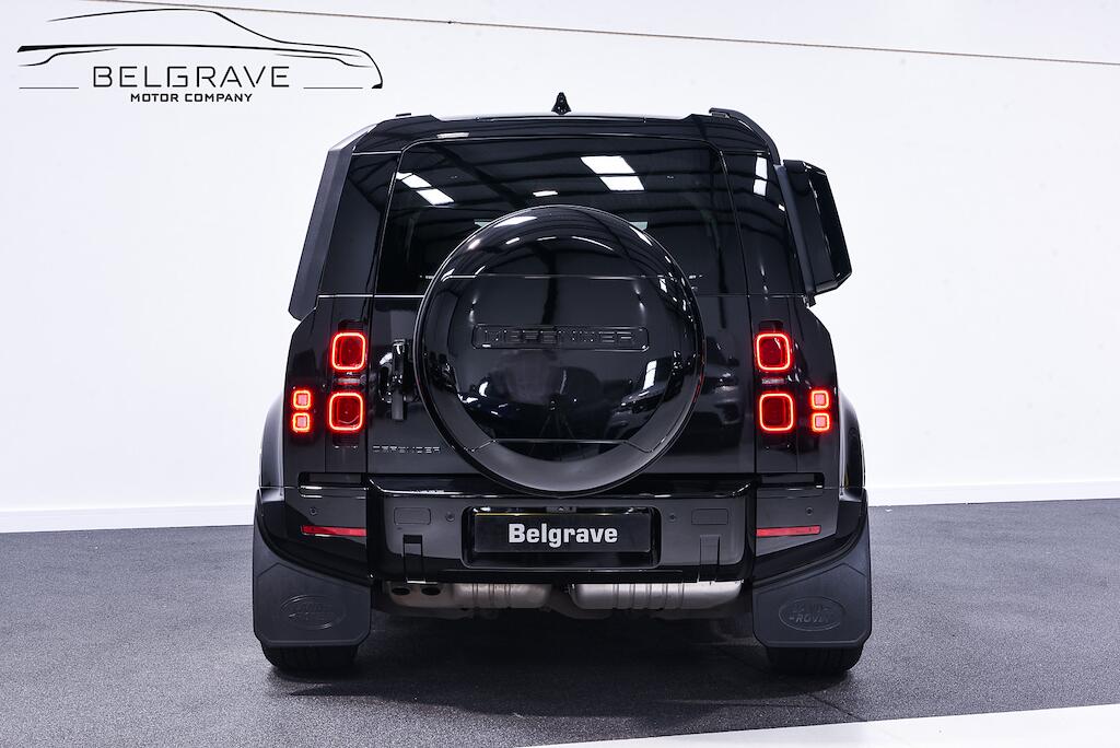 Land Rover Defender view 7