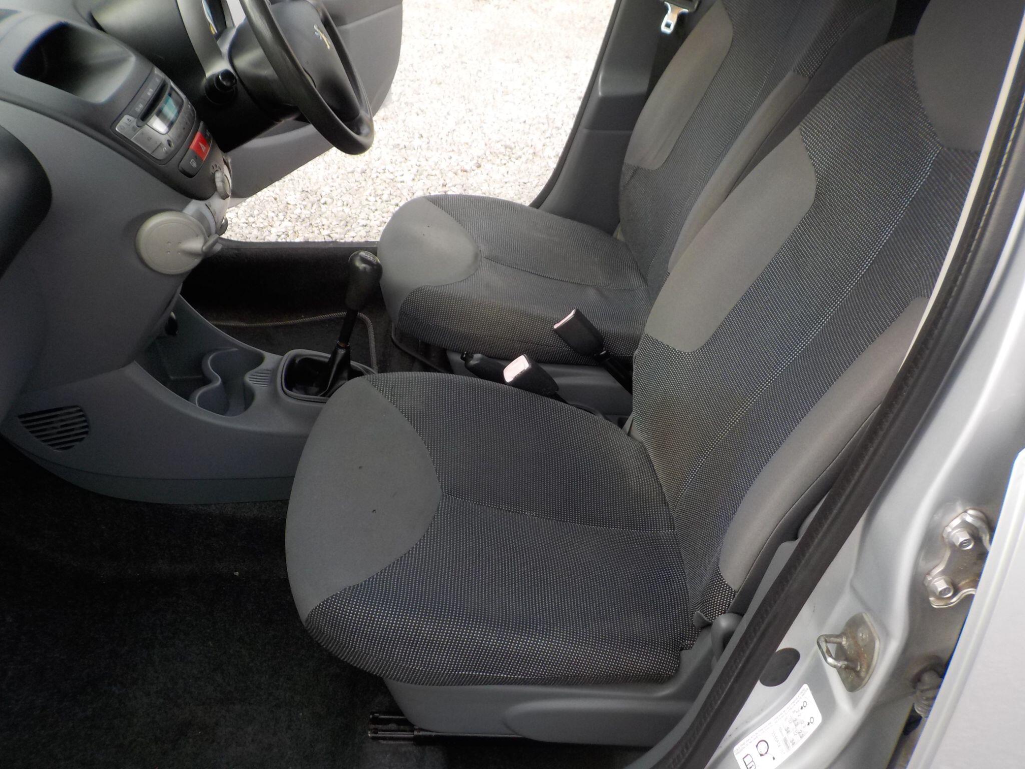 Peugeot 107 1.0 12V Urban Euro 4 5dr