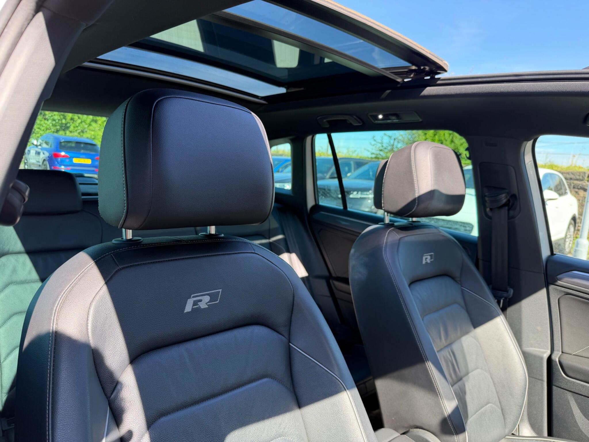 Volkswagen Tiguan view 20
