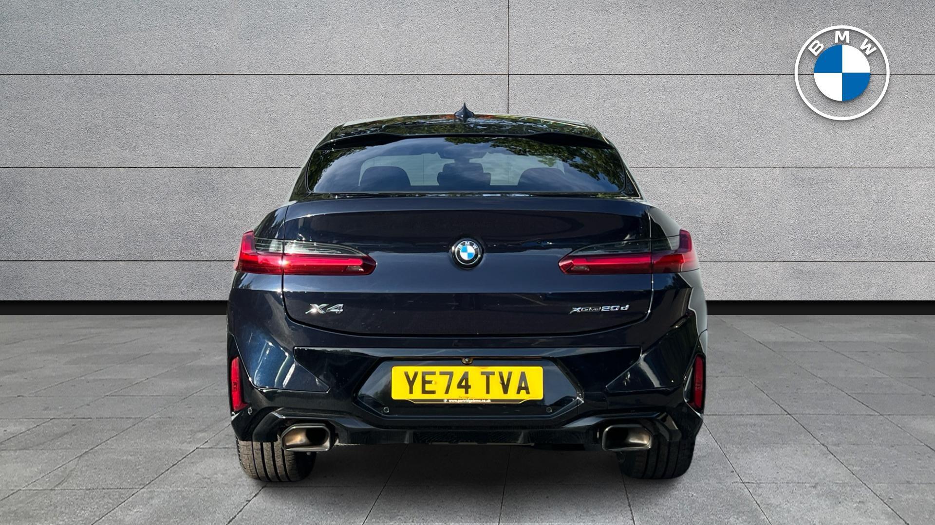 BMW X4 view 15