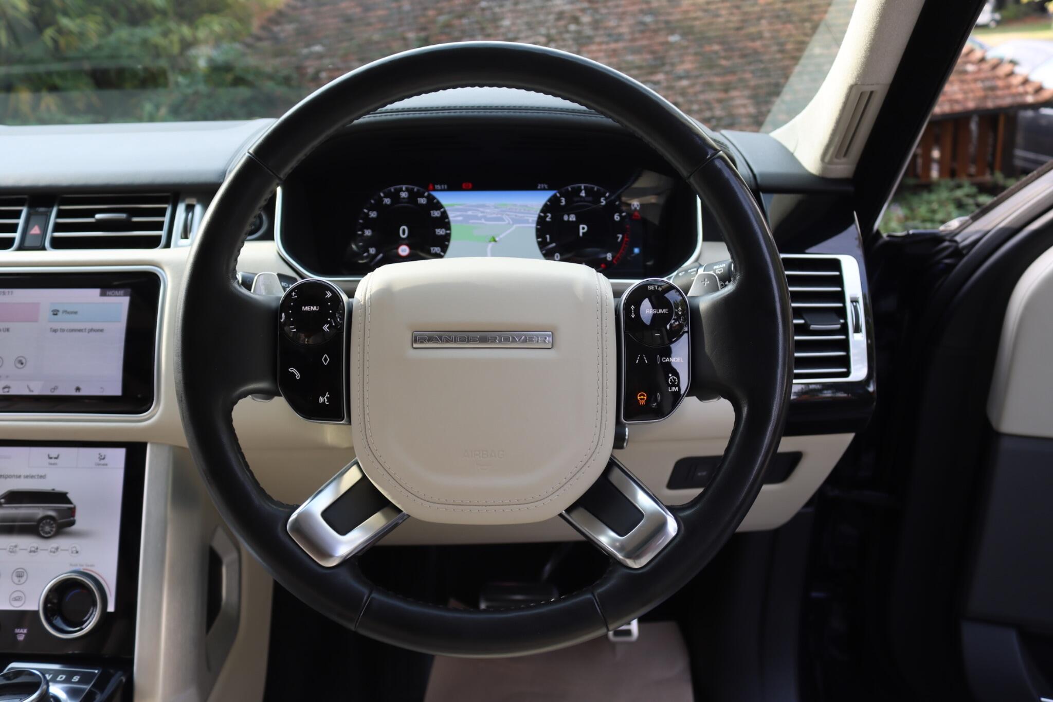 Land Rover Range Rover view 55