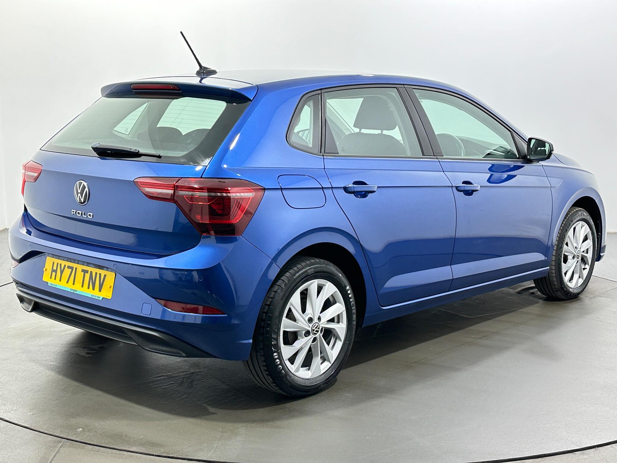 Volkswagen Polo view 8