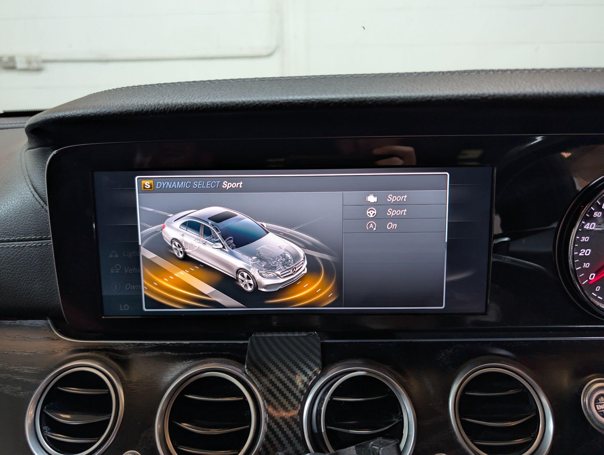 Mercedes-Benz E Class view 54