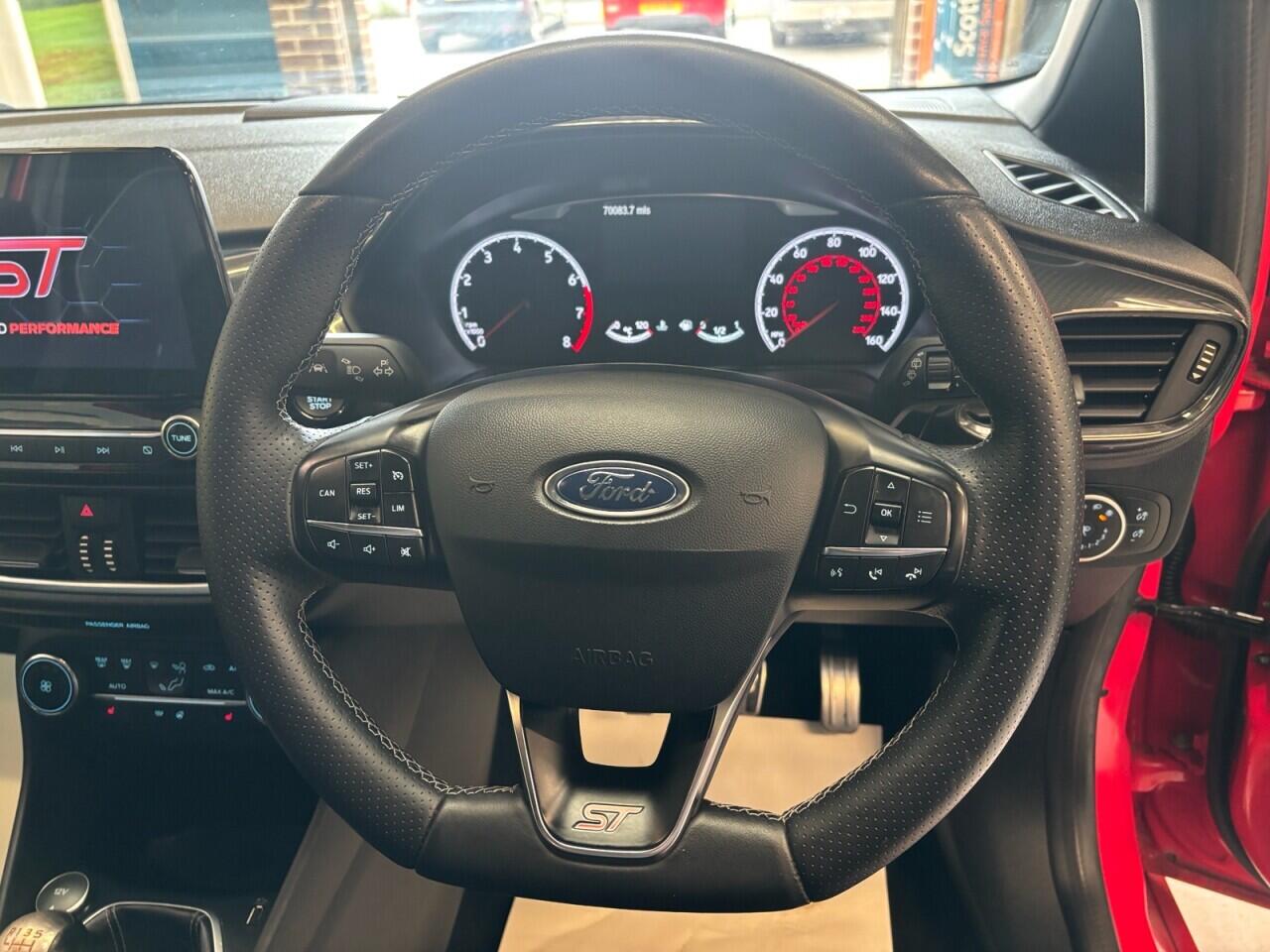Ford Fiesta view 14
